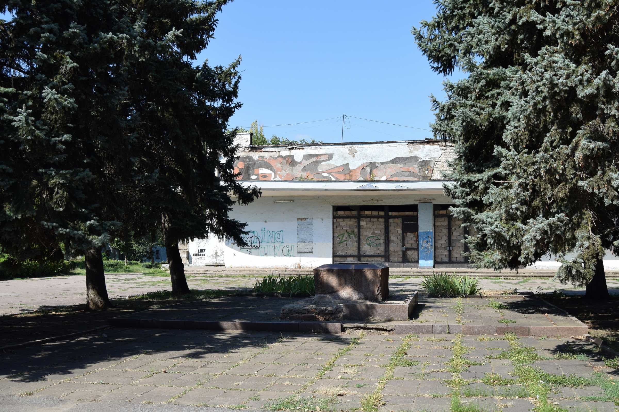 Monument to Vladimir Lenin in Pokrov