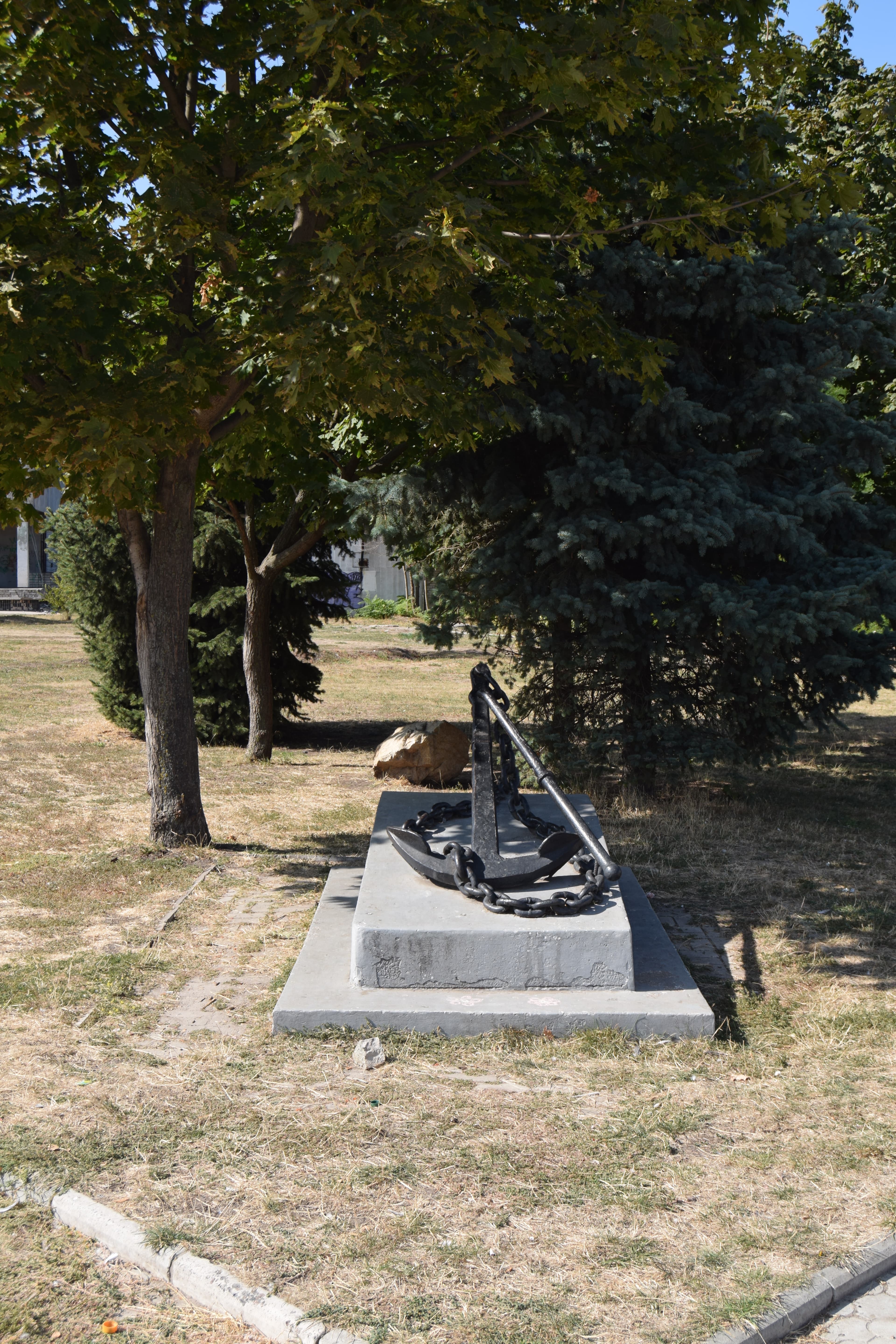 Anchor monument in Vilnohirsk