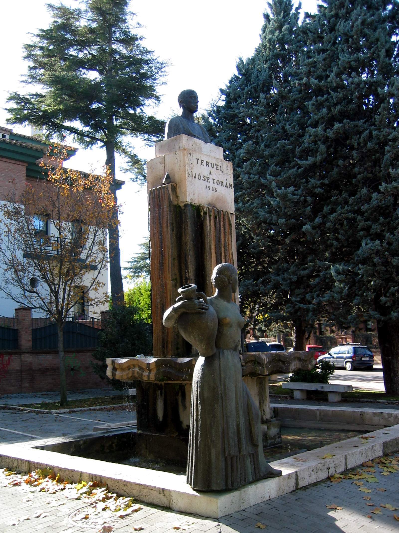 Monumento a Torán