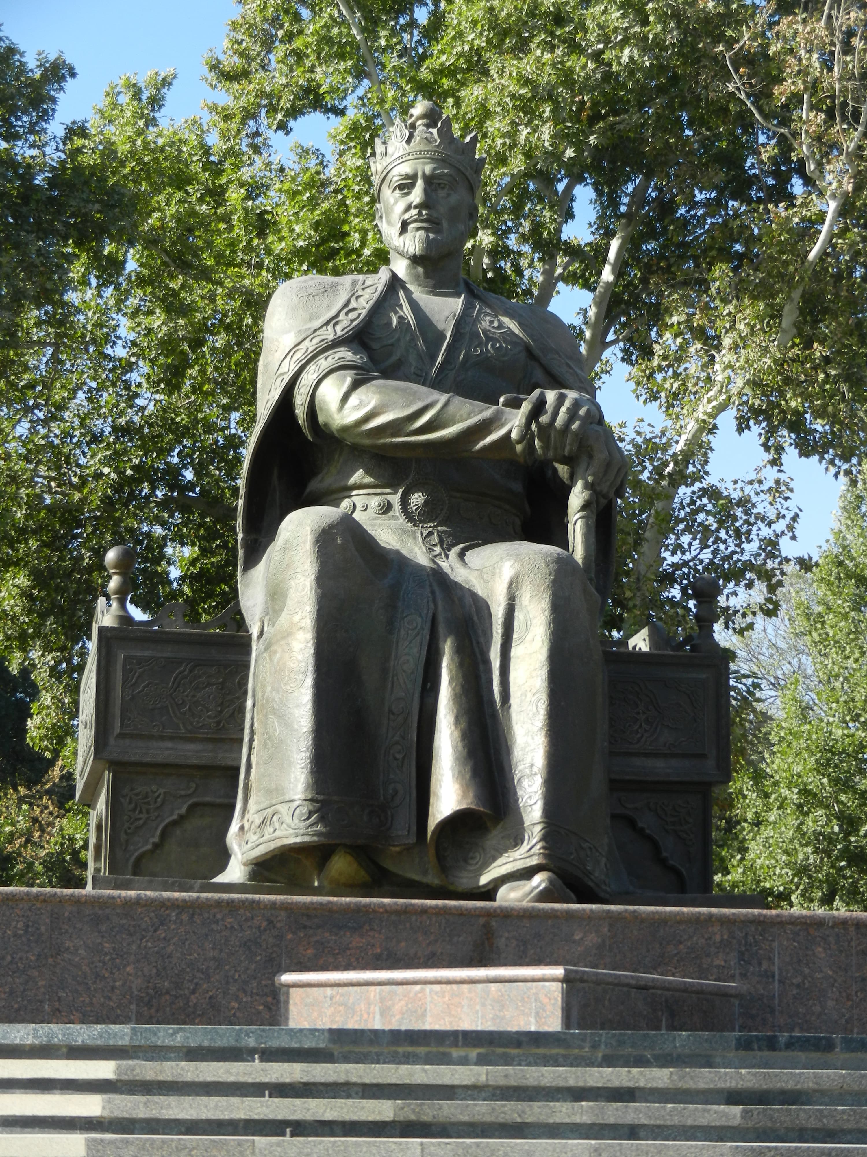 Amir Timur statue