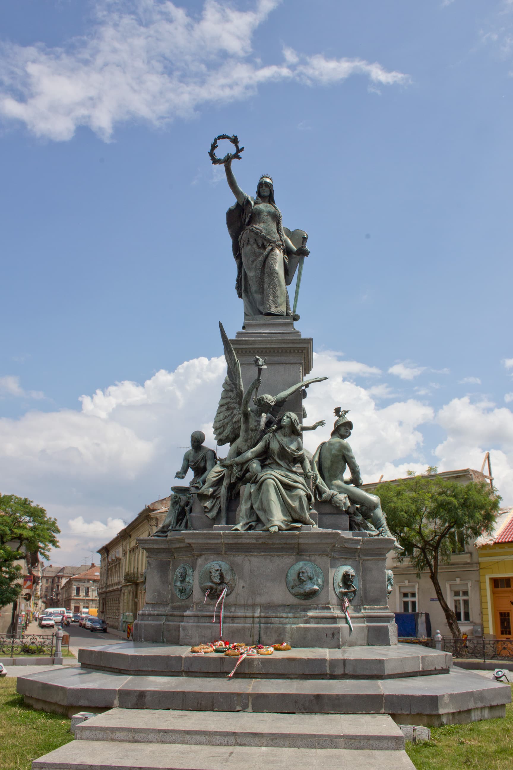 Liberty Statue (Arad)