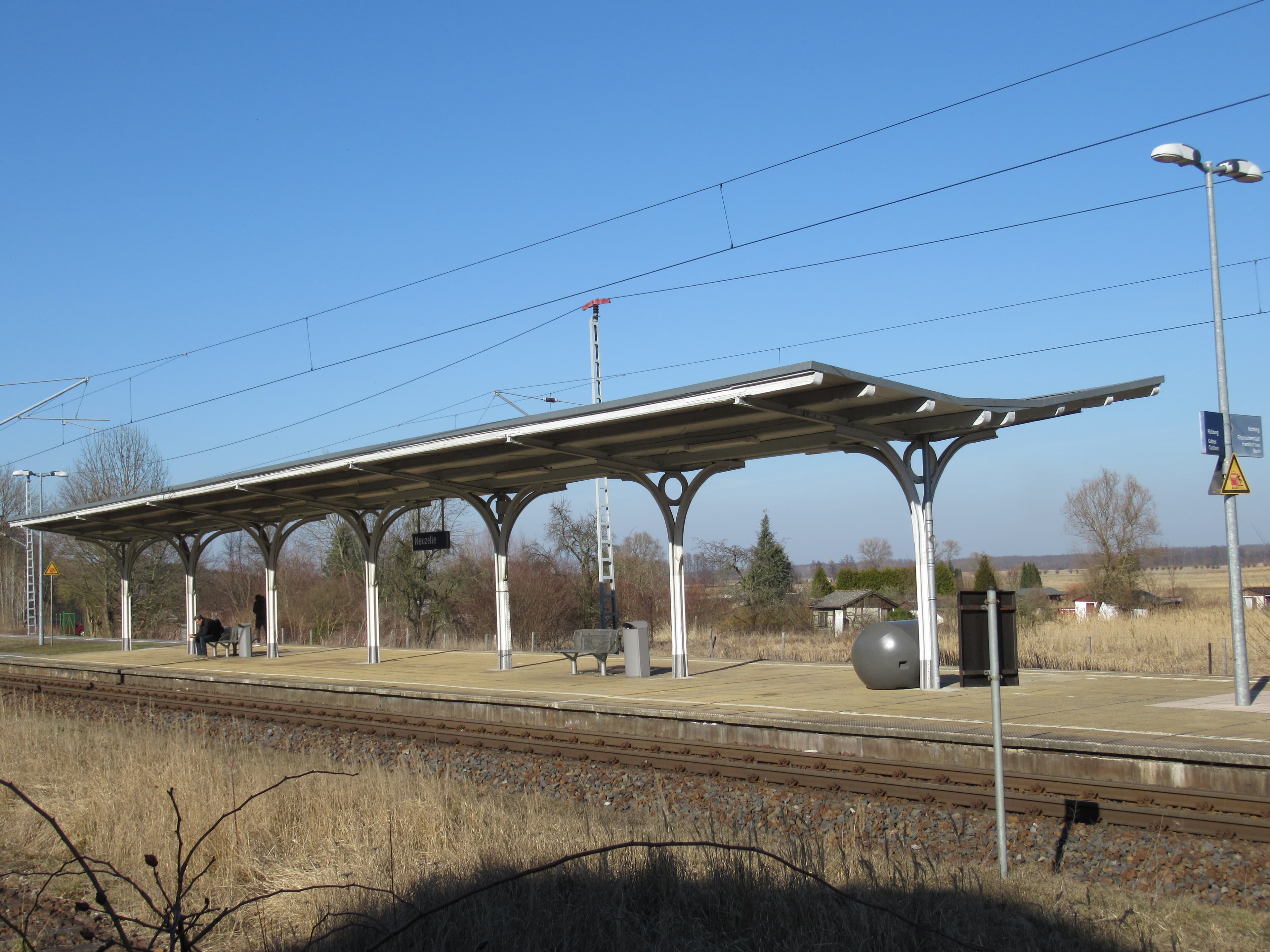 Neuzelle railway stop