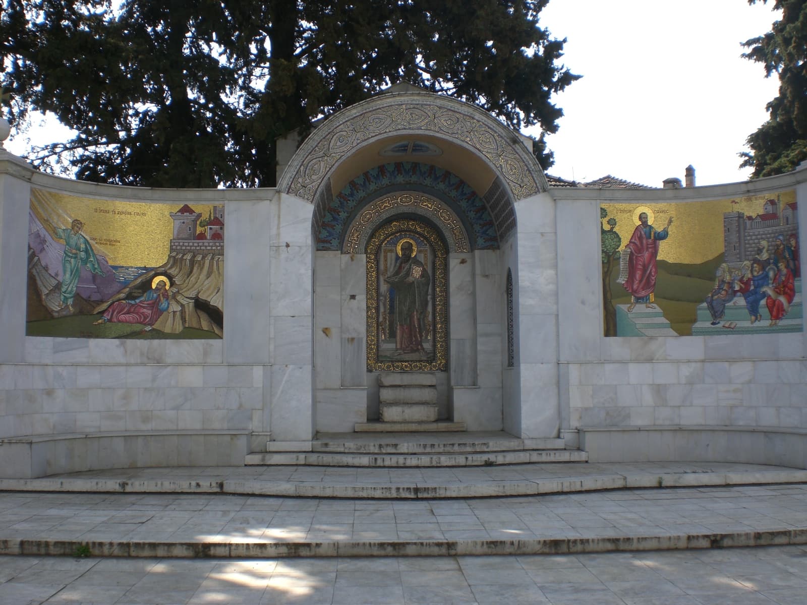 Saint Paul's Tribune, Veria