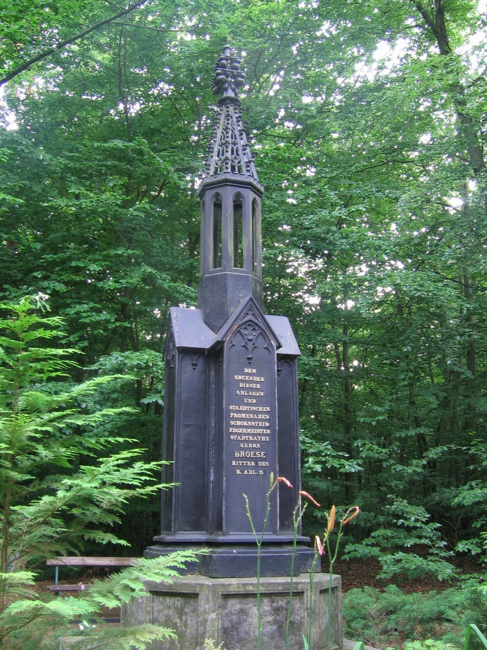Bröse memorial