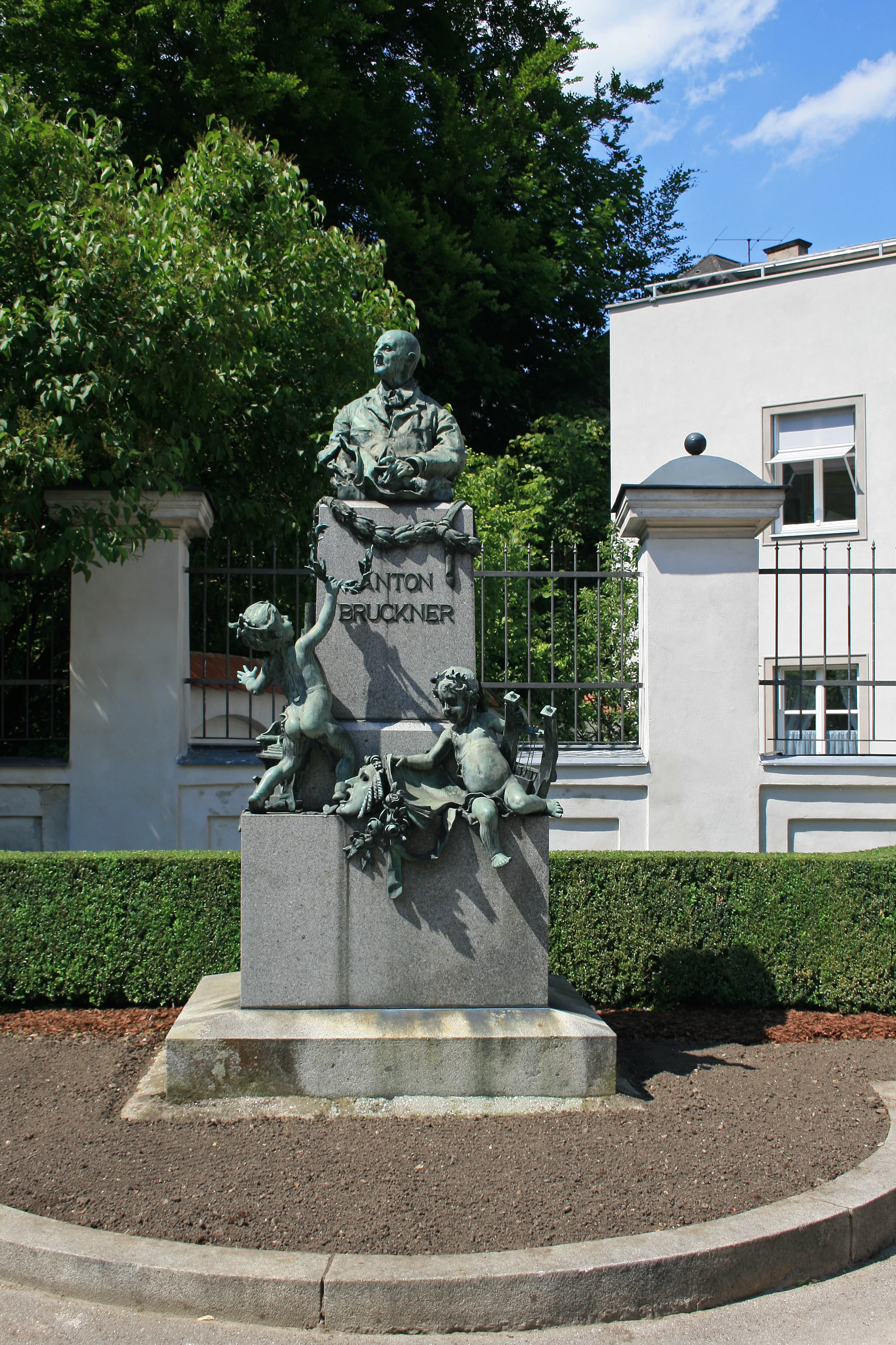 Steyr Brucknerplatz Anton Bruckner-Denkmal