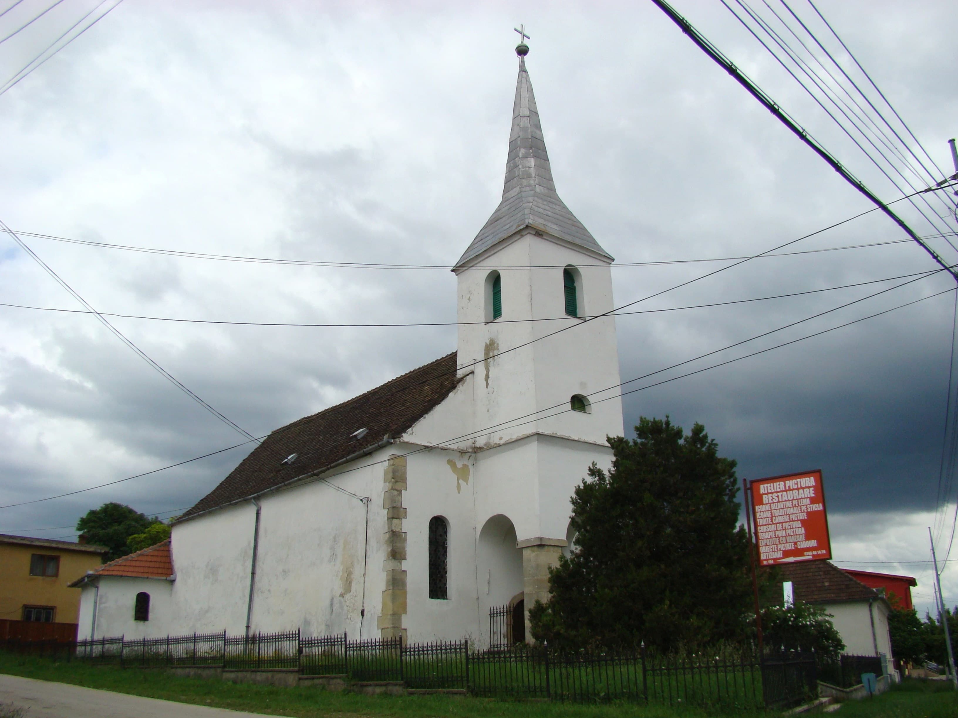 Roman-Catholic church in Chinteni, Cluj
