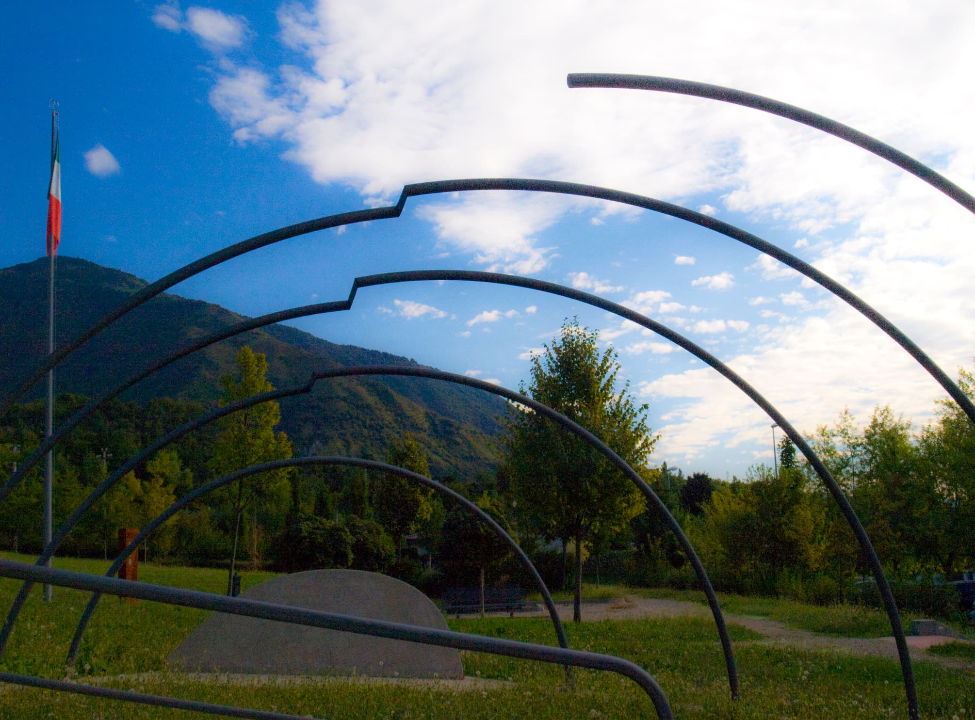 Il dirigibile "Italia" (Cippo)