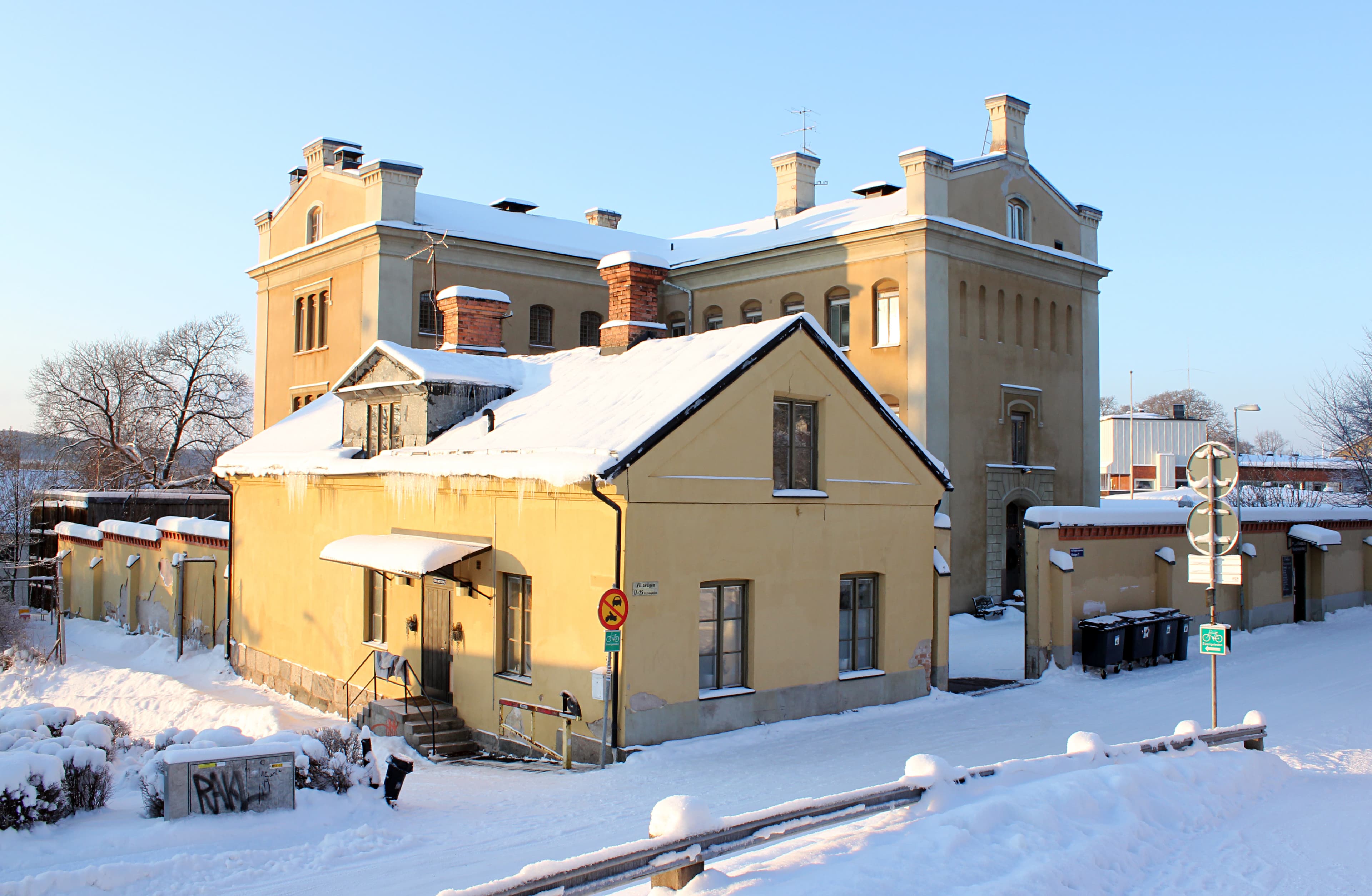 Falun Prison