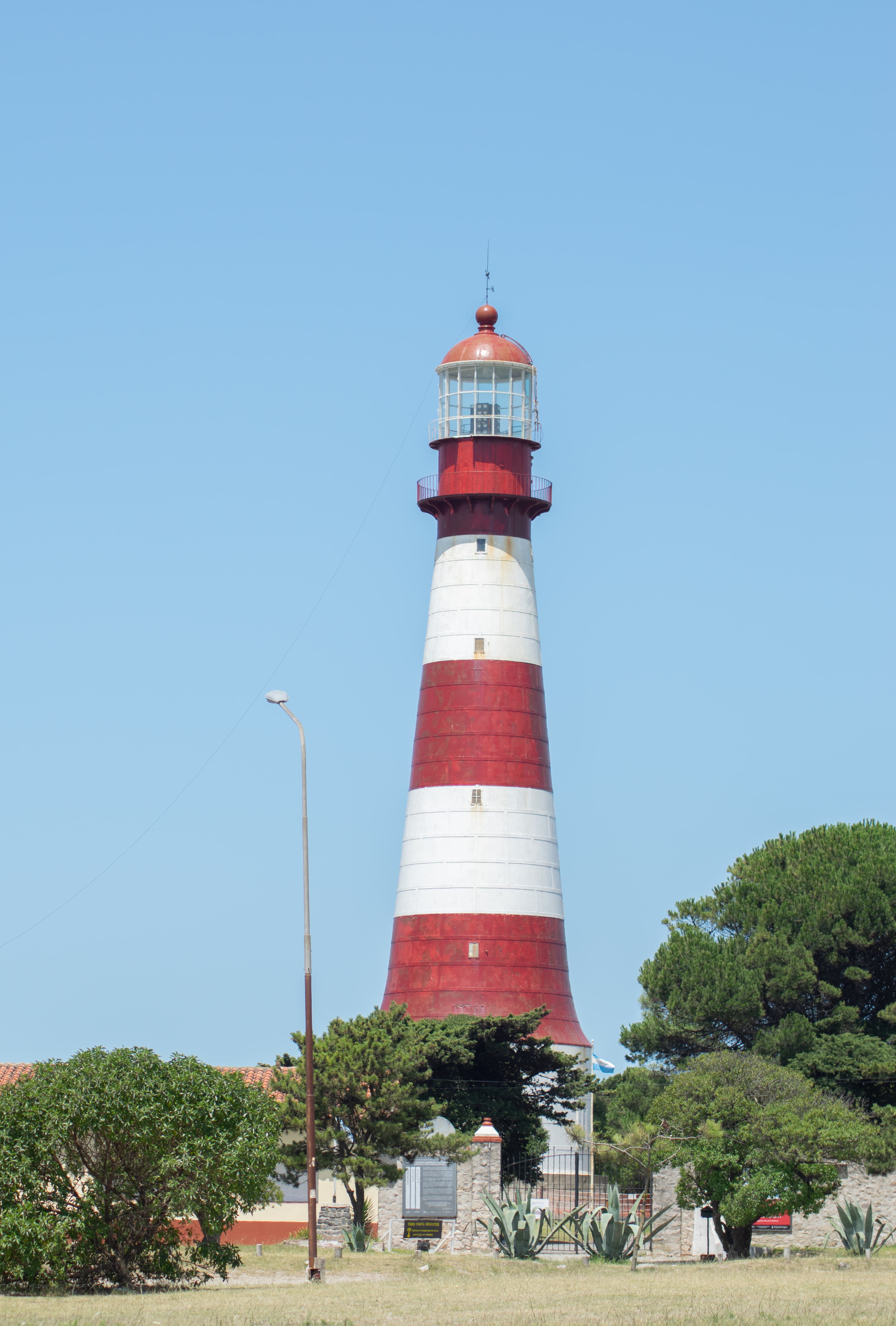 Punta Mogotes Lighthouses