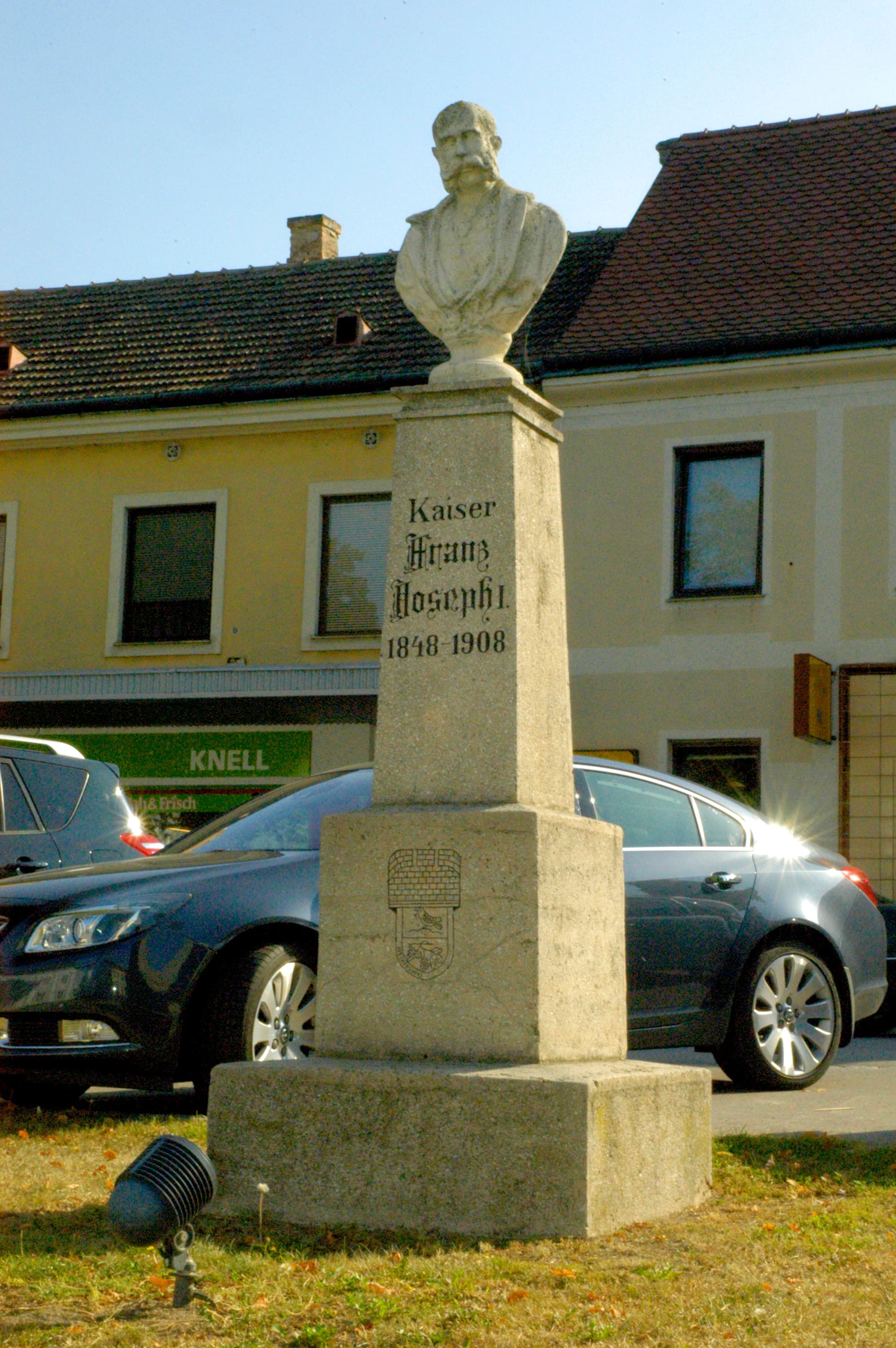 Kaiser Franz-Joseph Jubiläums-Denkmal Großweikersdorf