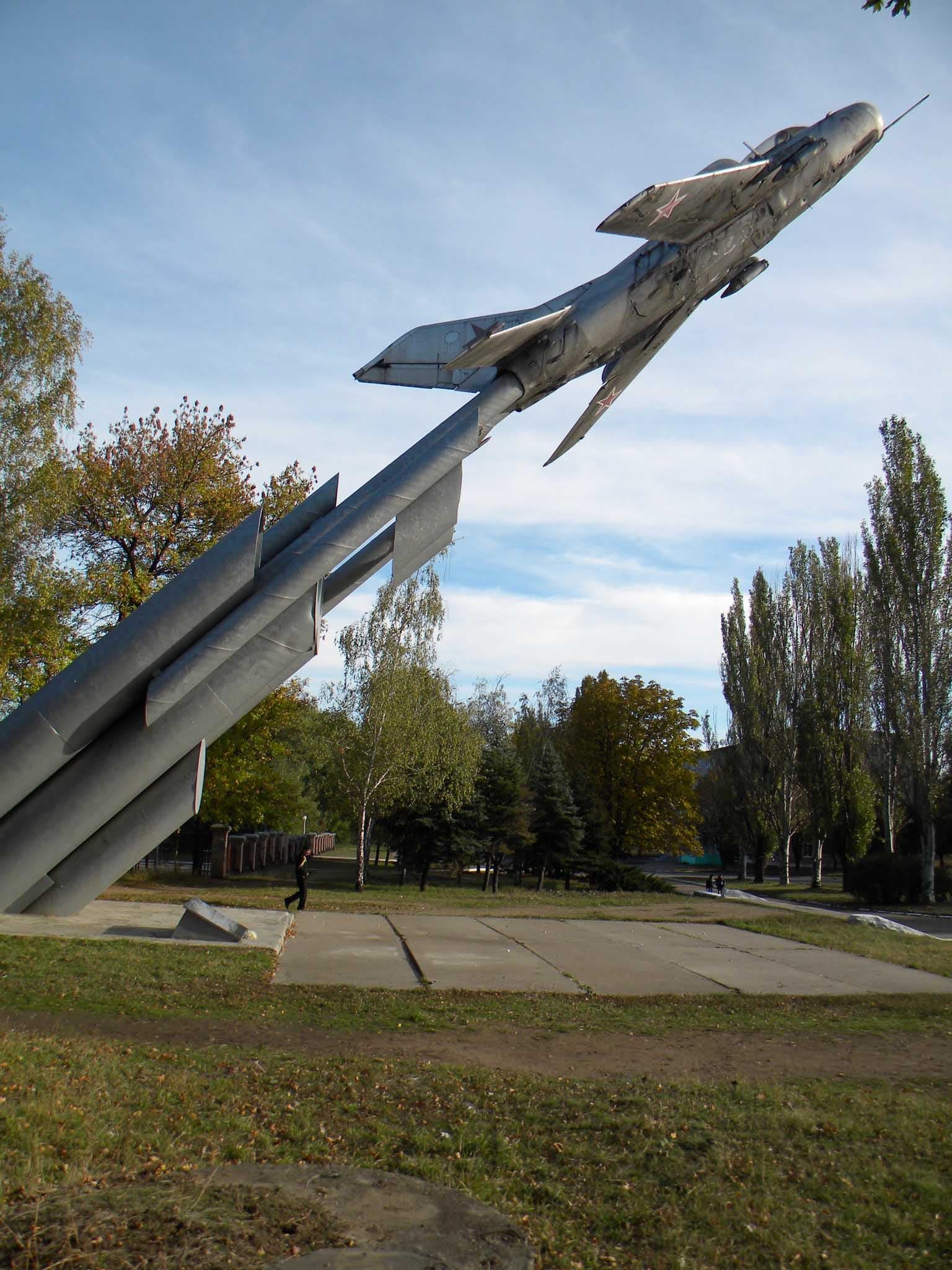 Monument to Soviet aviators in Khartsyzk