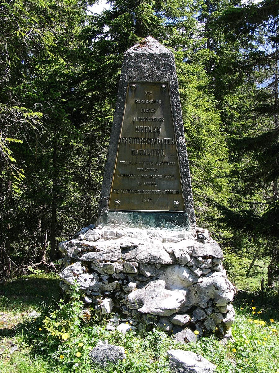 Hermann von Barth Denkmal