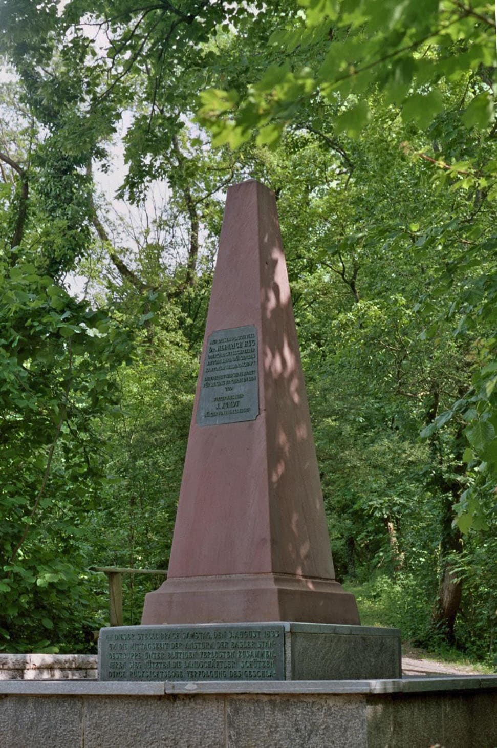 Hülften Monument