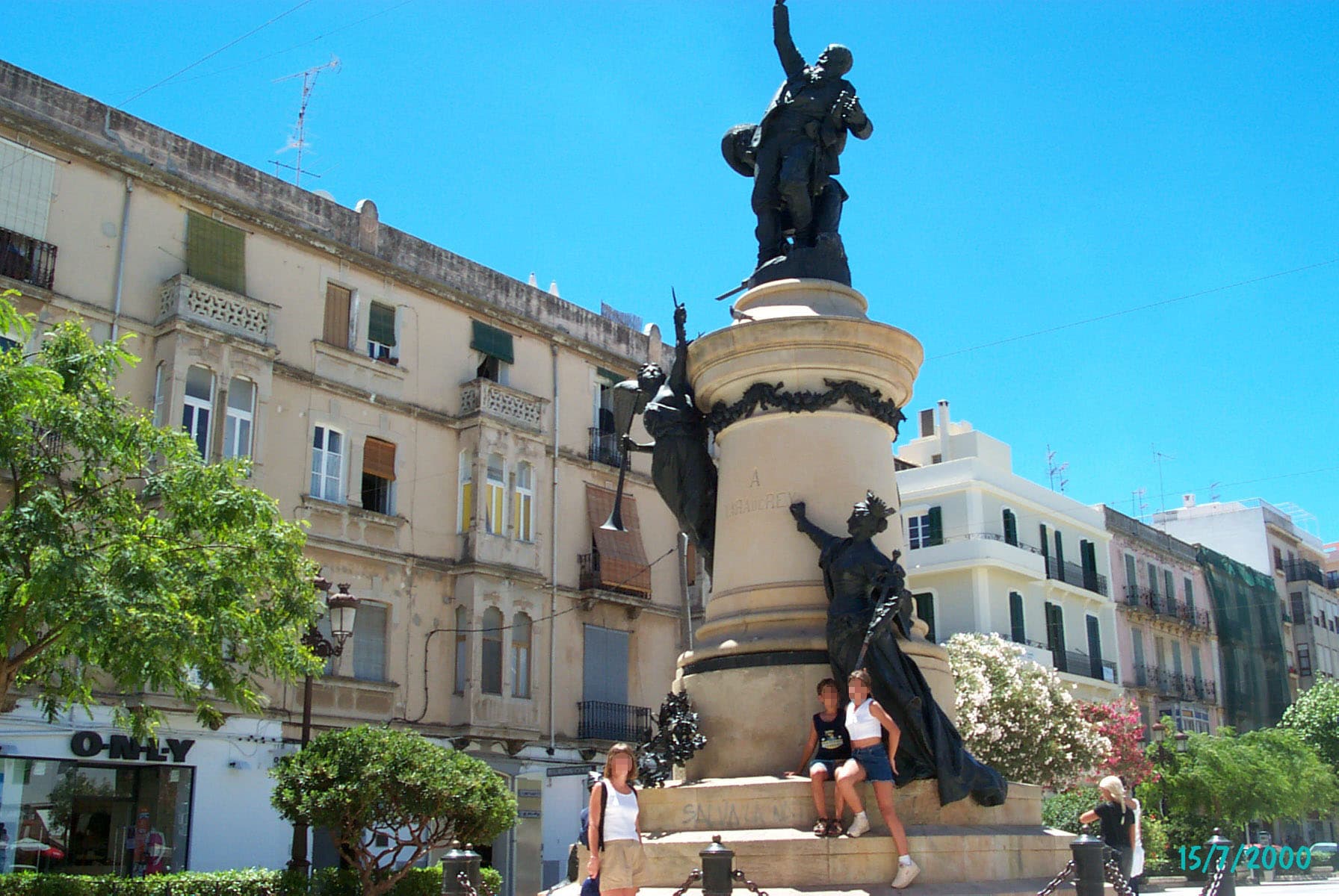 Monument to Vara de Rey