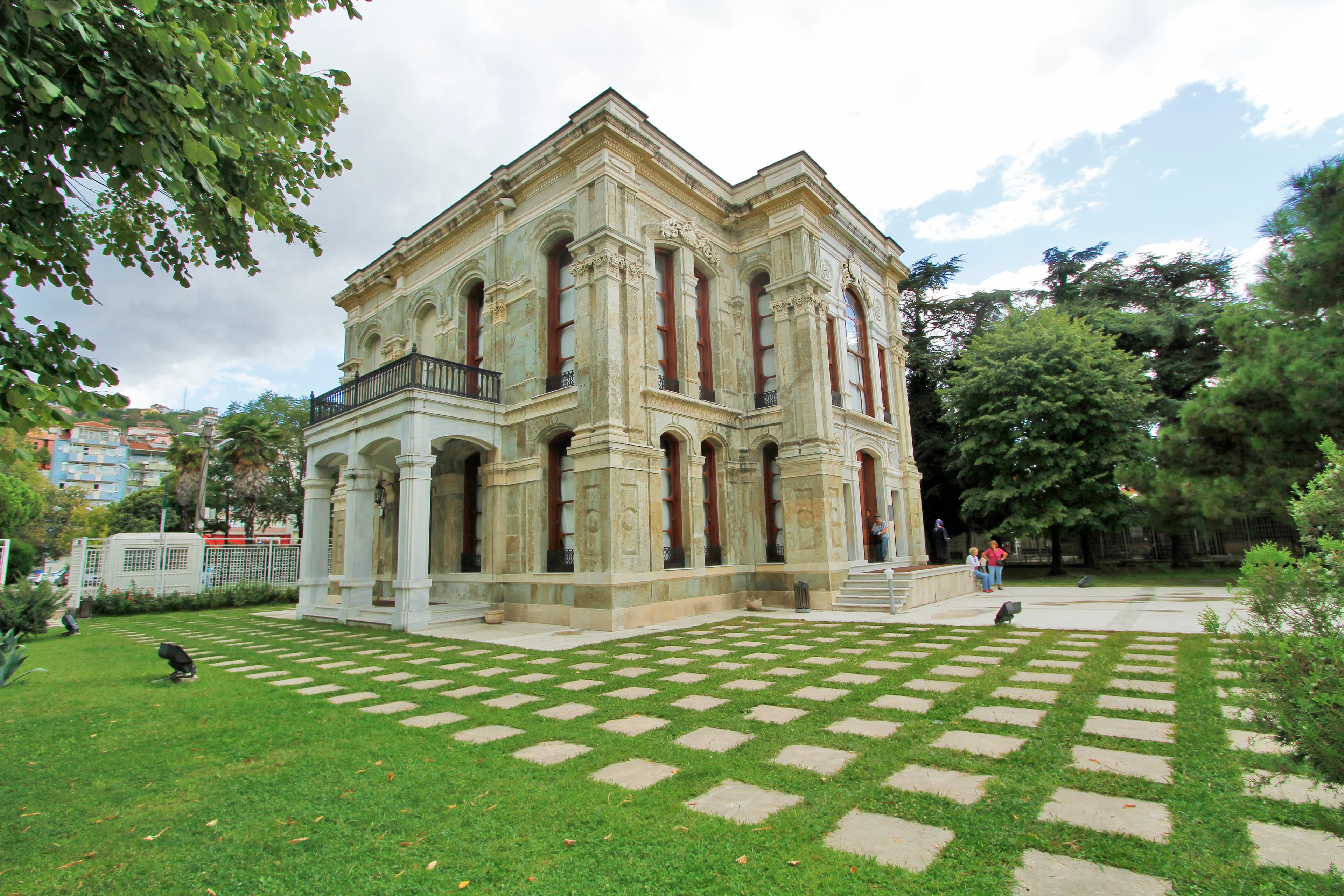 Sultan Abdülaziz Imperial Lodge