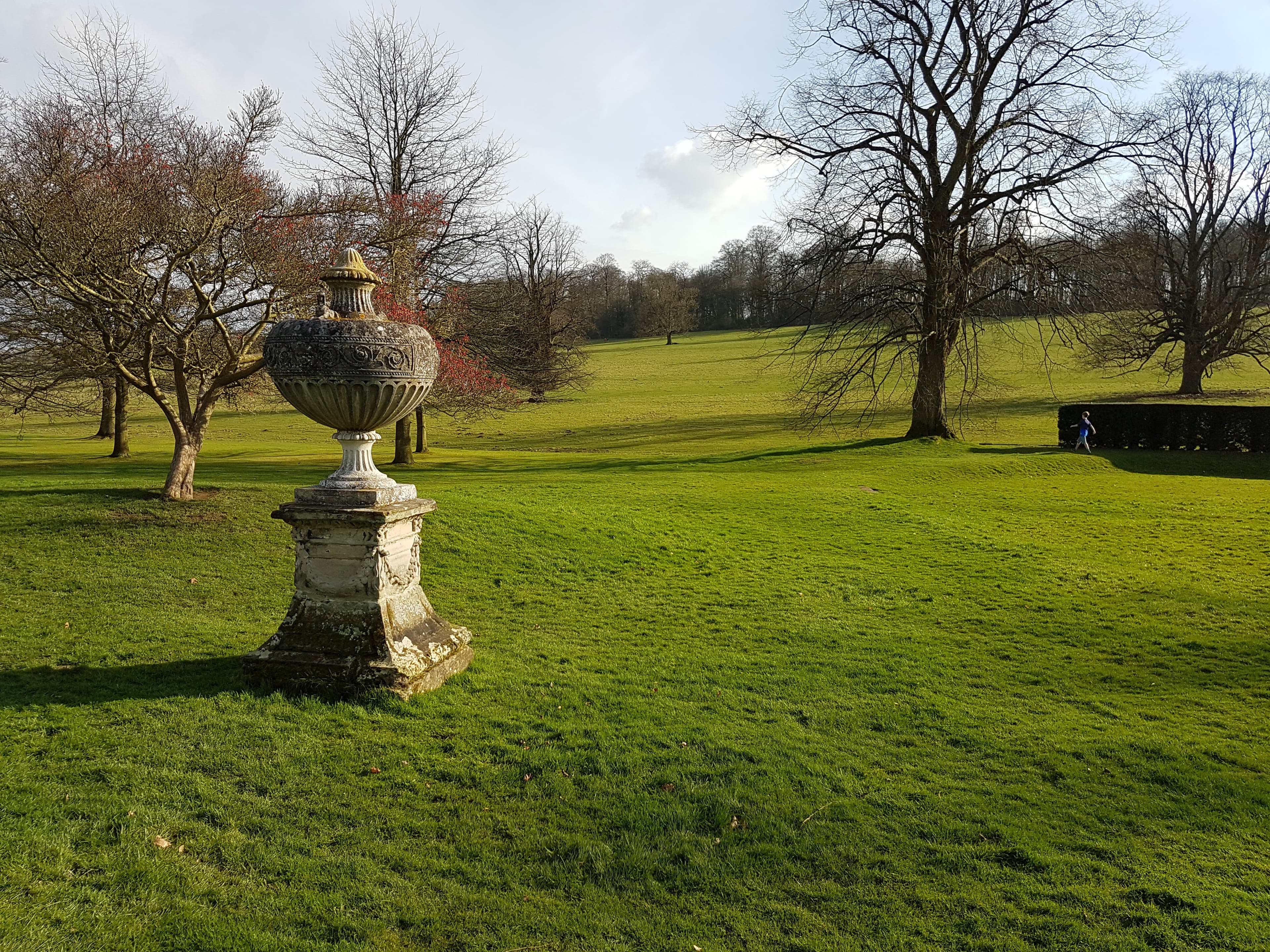 Monument To Michael Drayton