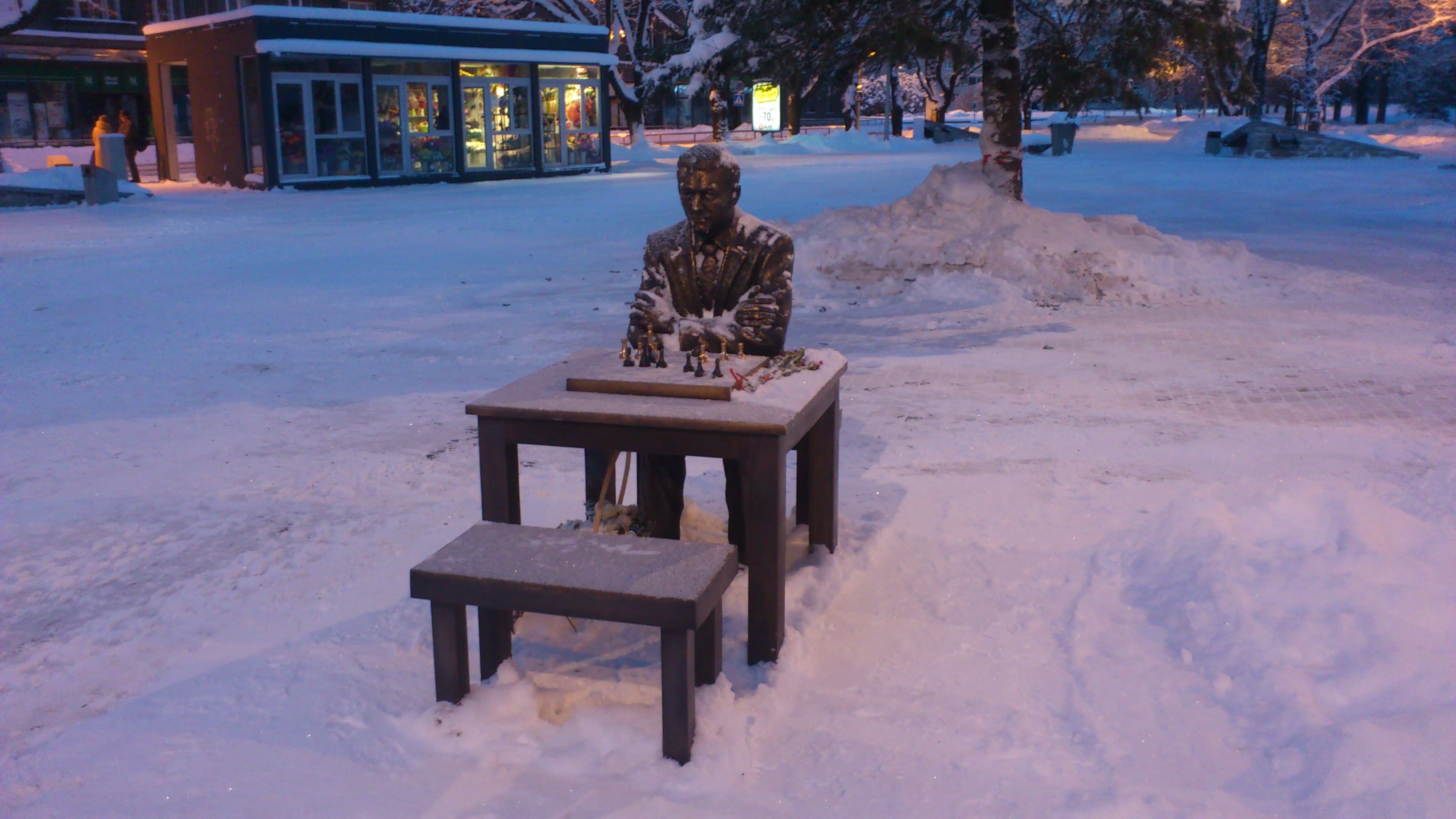 Monument to Paul Keres