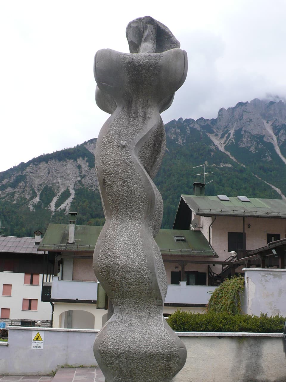 La donna velata nel vento