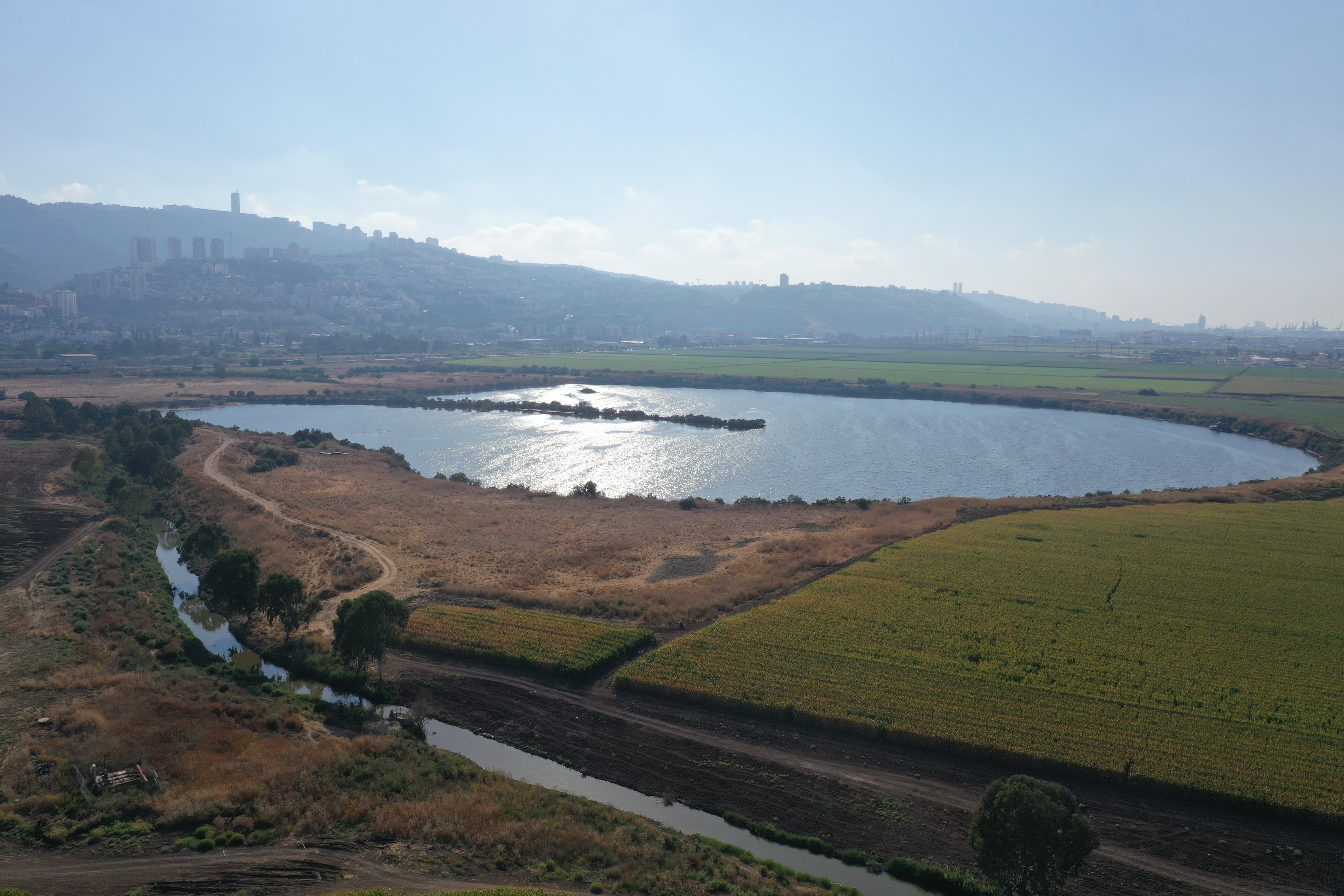 Nesher Lakes Park