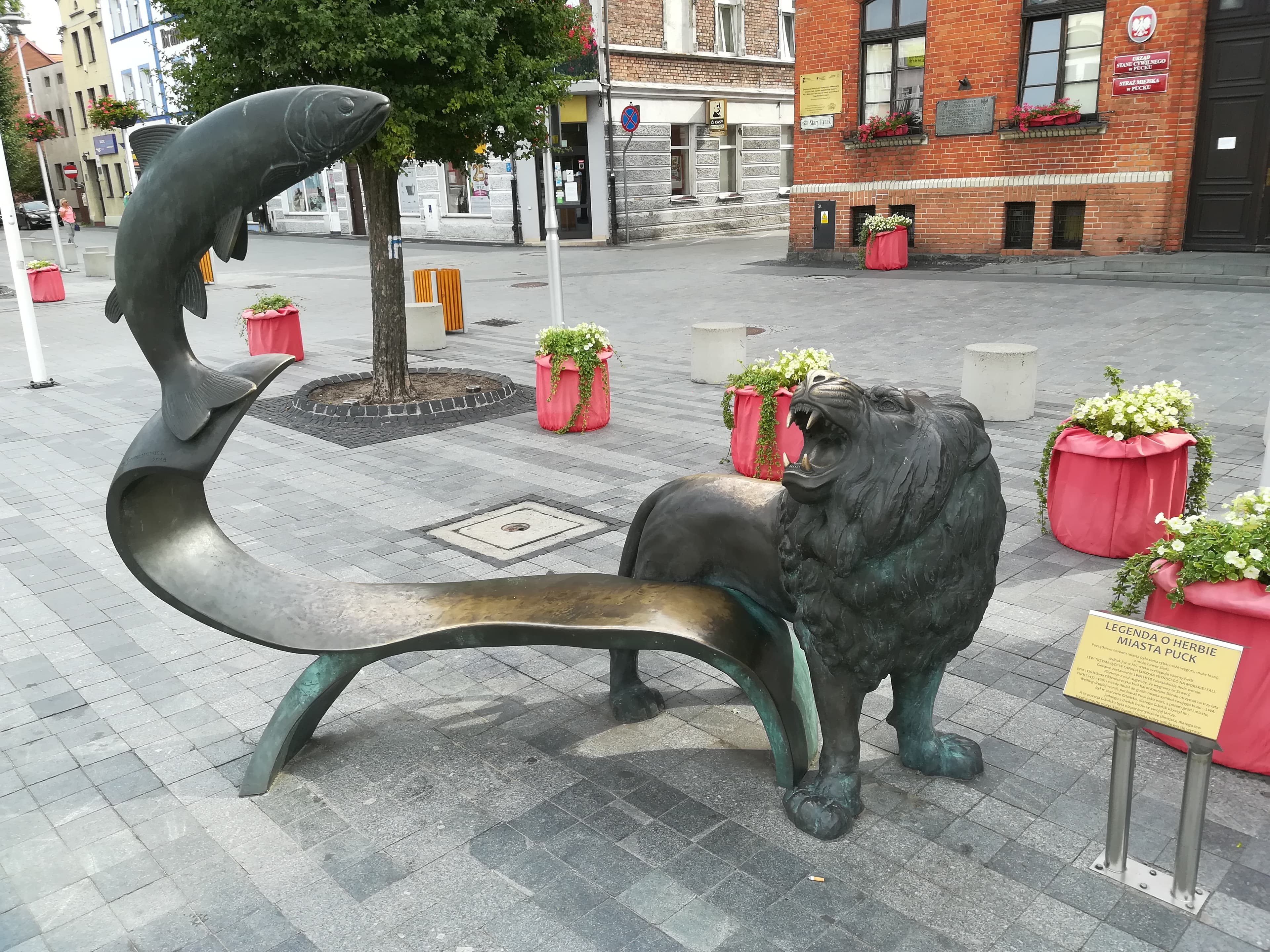 Pucka Ławeczka Herbowa