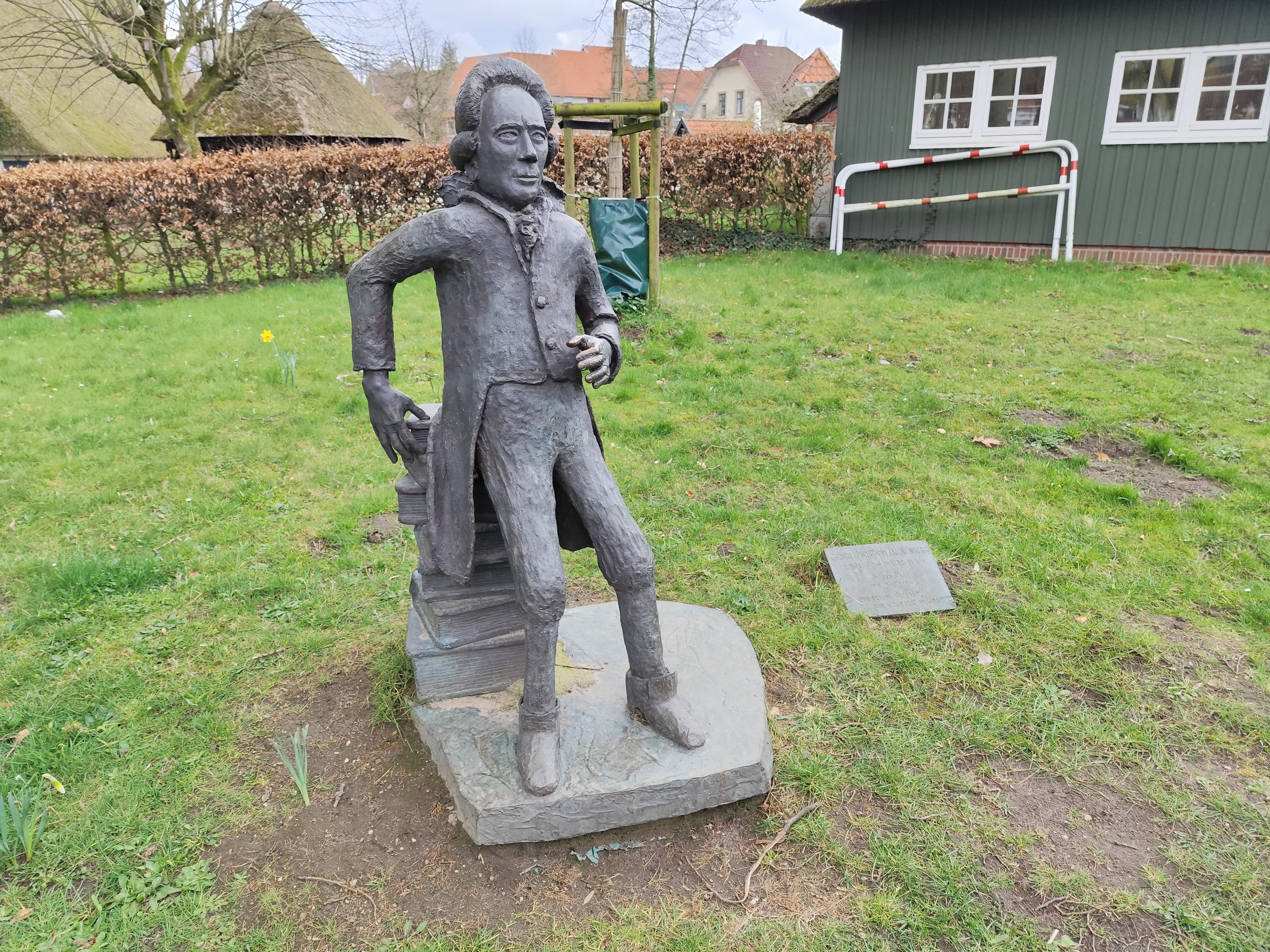 statue of Georg Christoph Lichtenberg