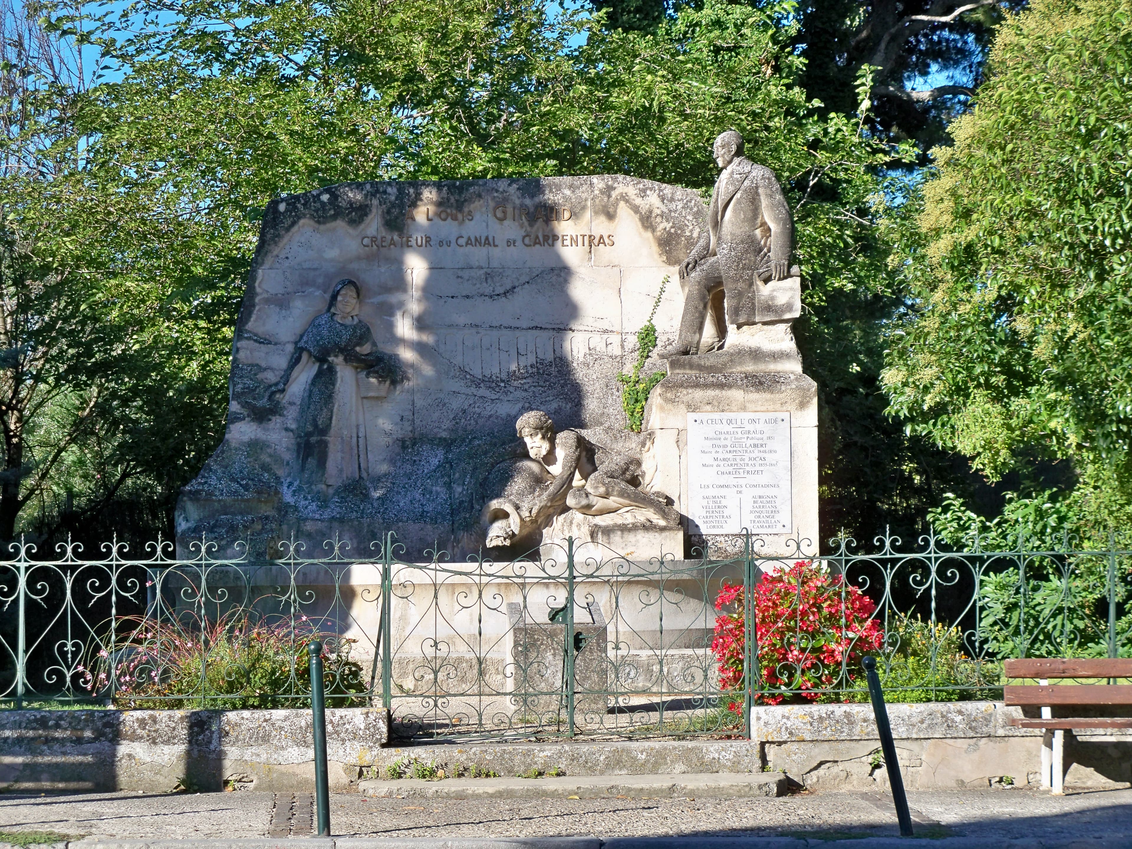Memorial Louis Giraud (Pernes-les-Fontaines)
