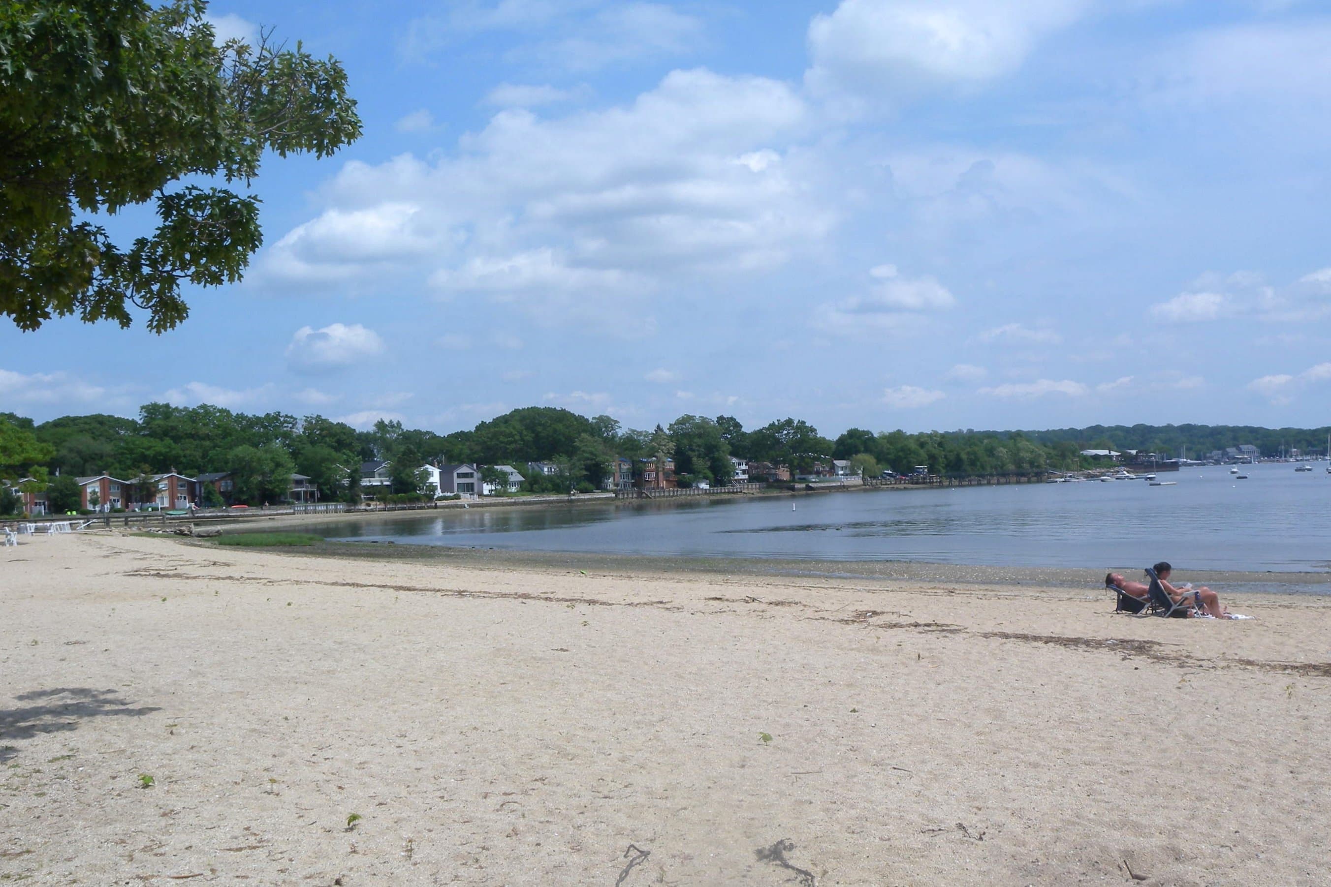 Manorhaven Beach Park