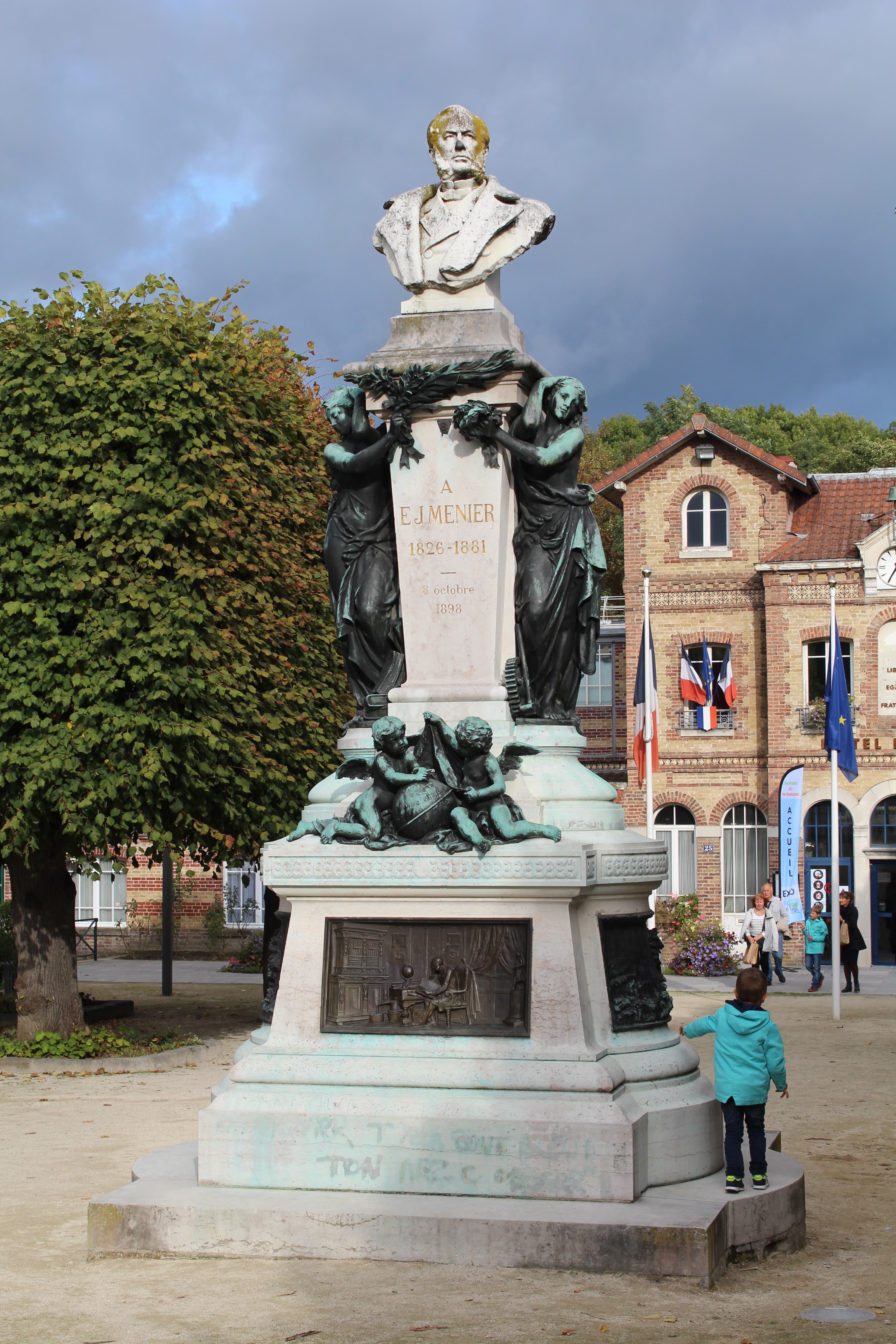 Monument à Émile Menier