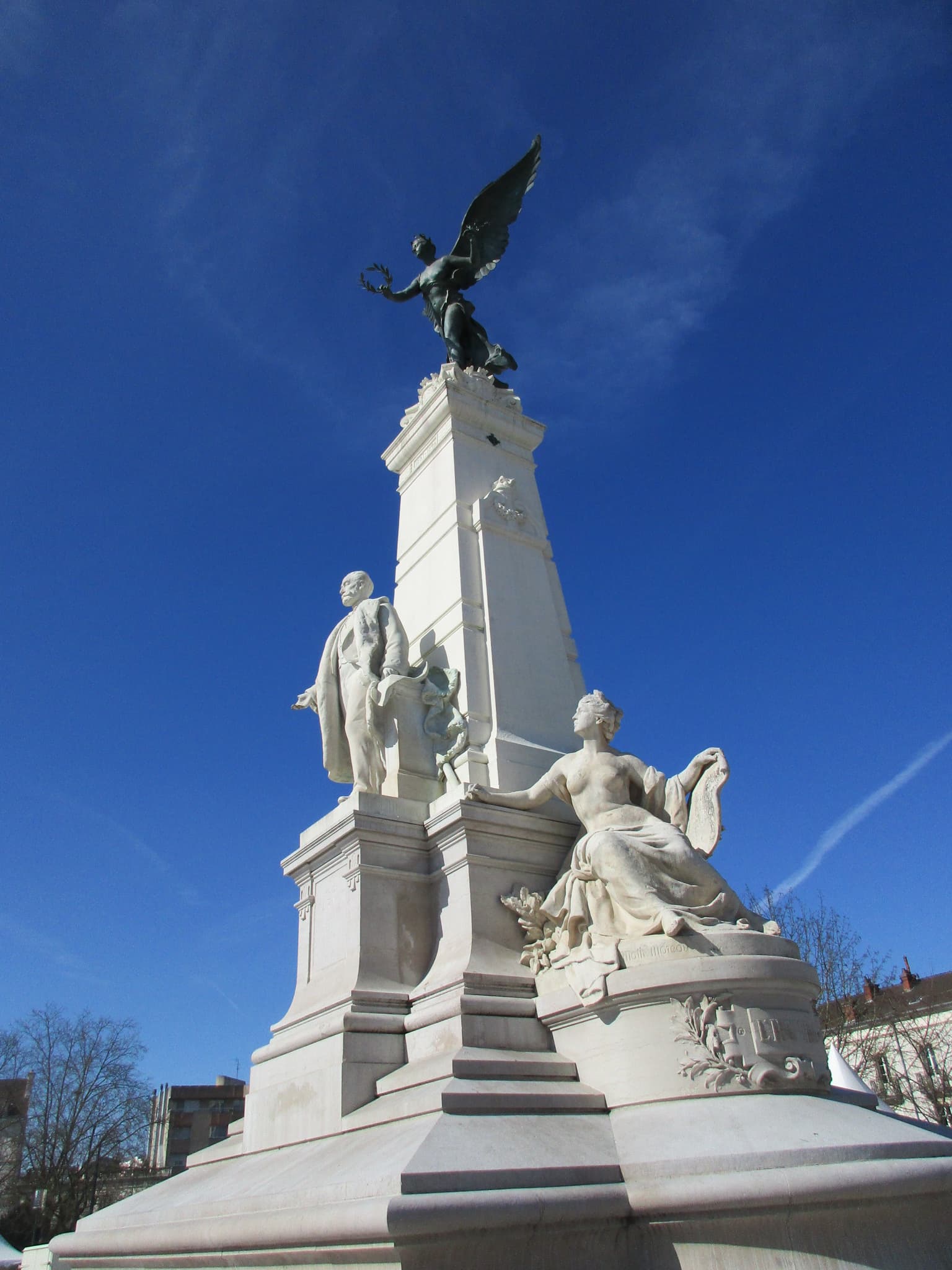 Monument to Sadi Carnot
