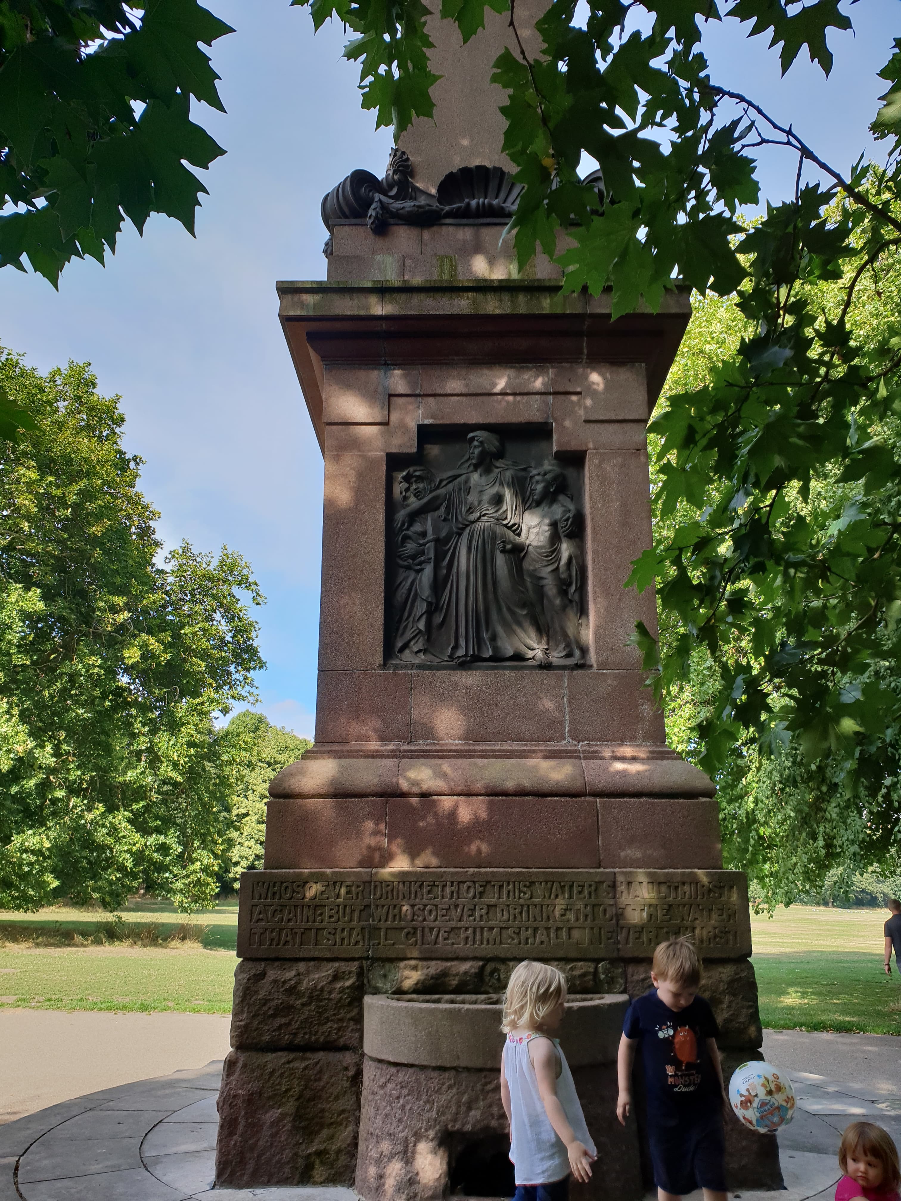 Monument To Samuel Smith