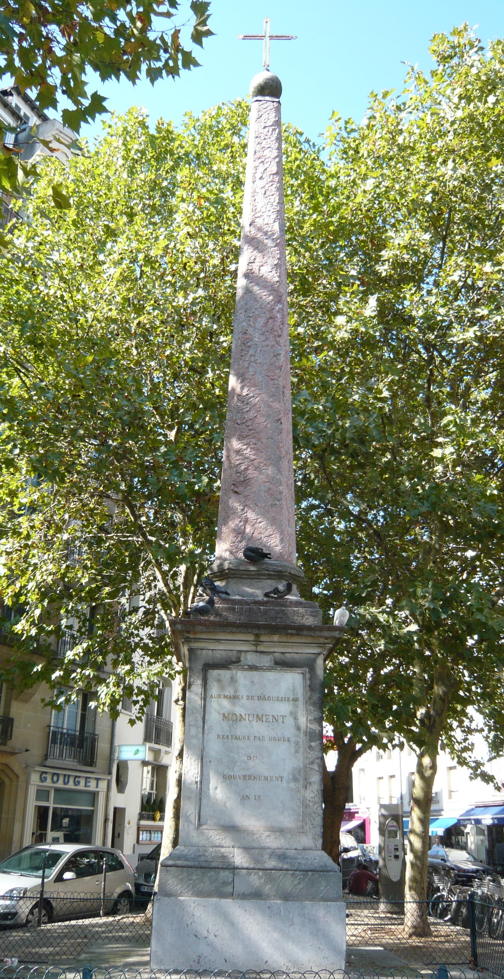 Monument to Chancelier d'Aguesseau