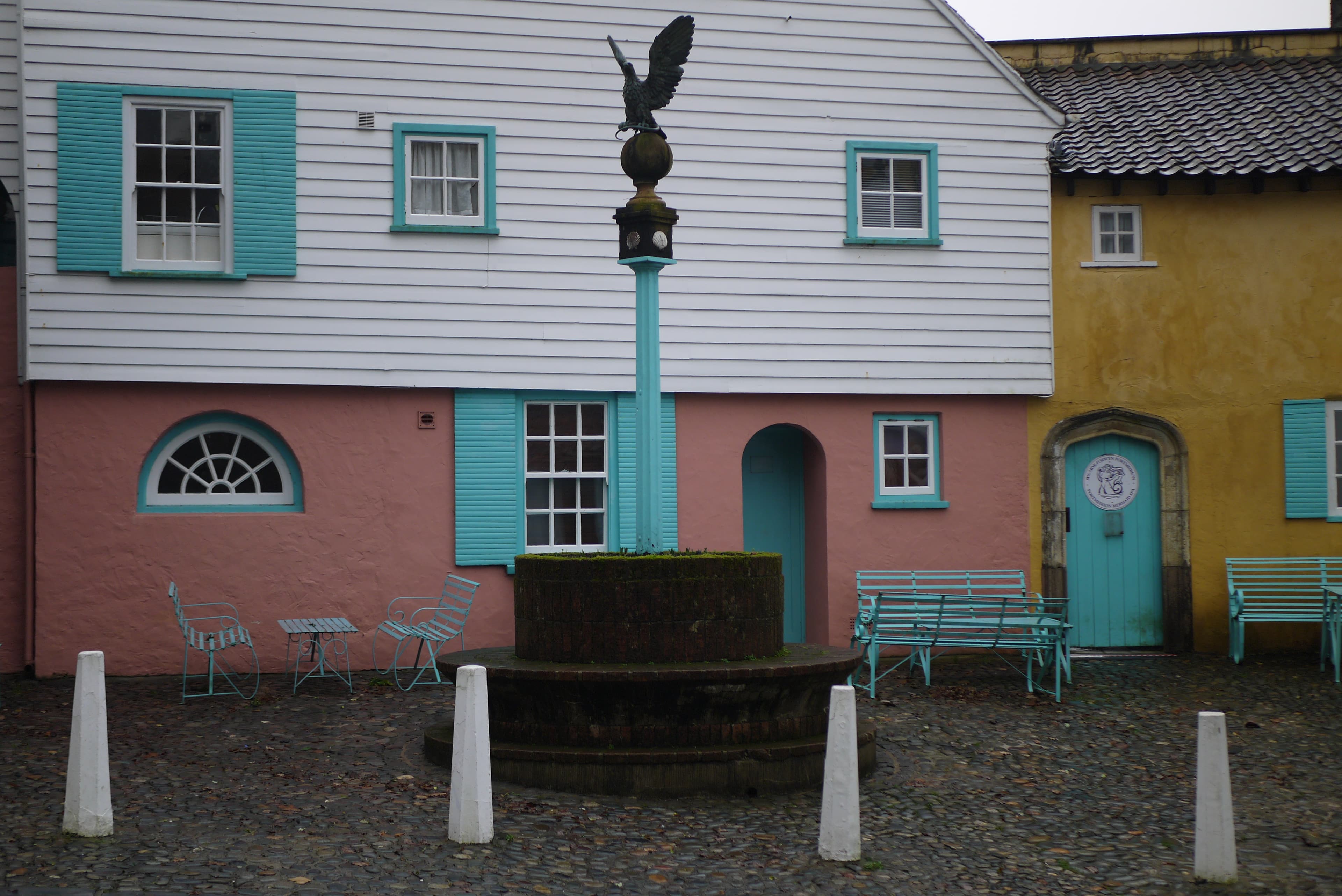 Monument in Battery Square