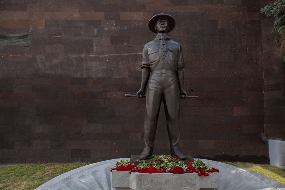 Monument to Vahan Cheraz