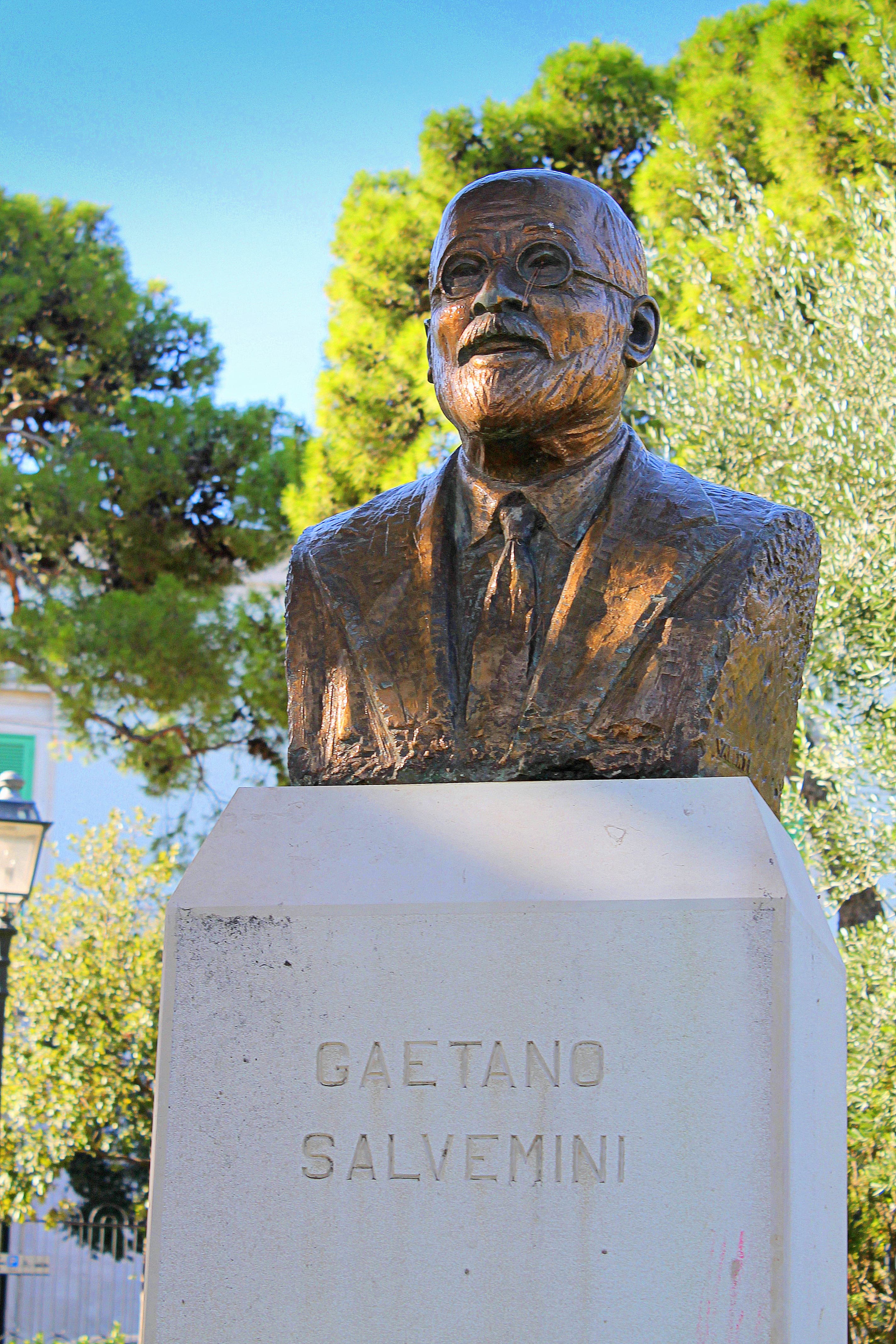 Monumento a Gaetano Salvemini