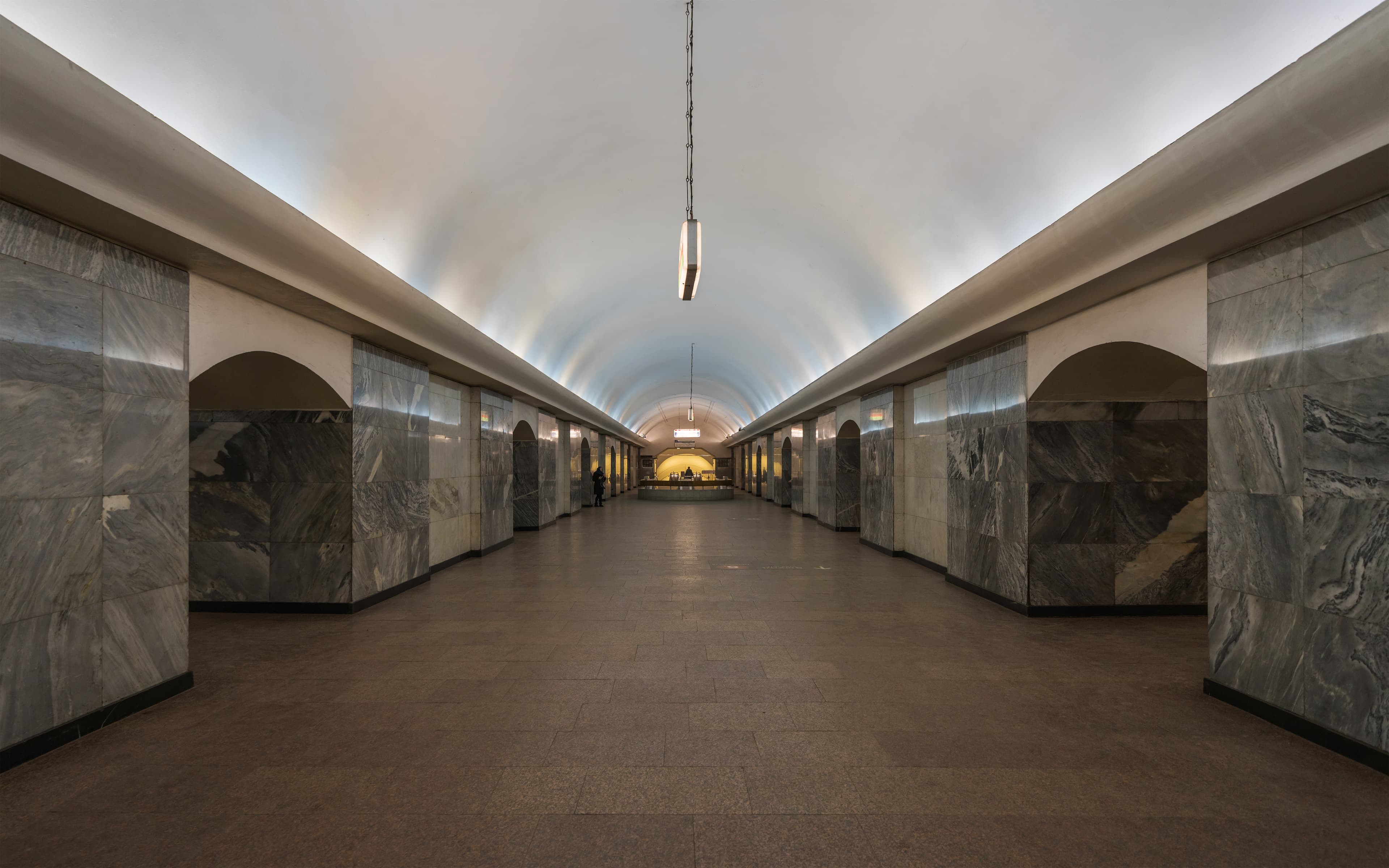 Chistye Prudy metro station