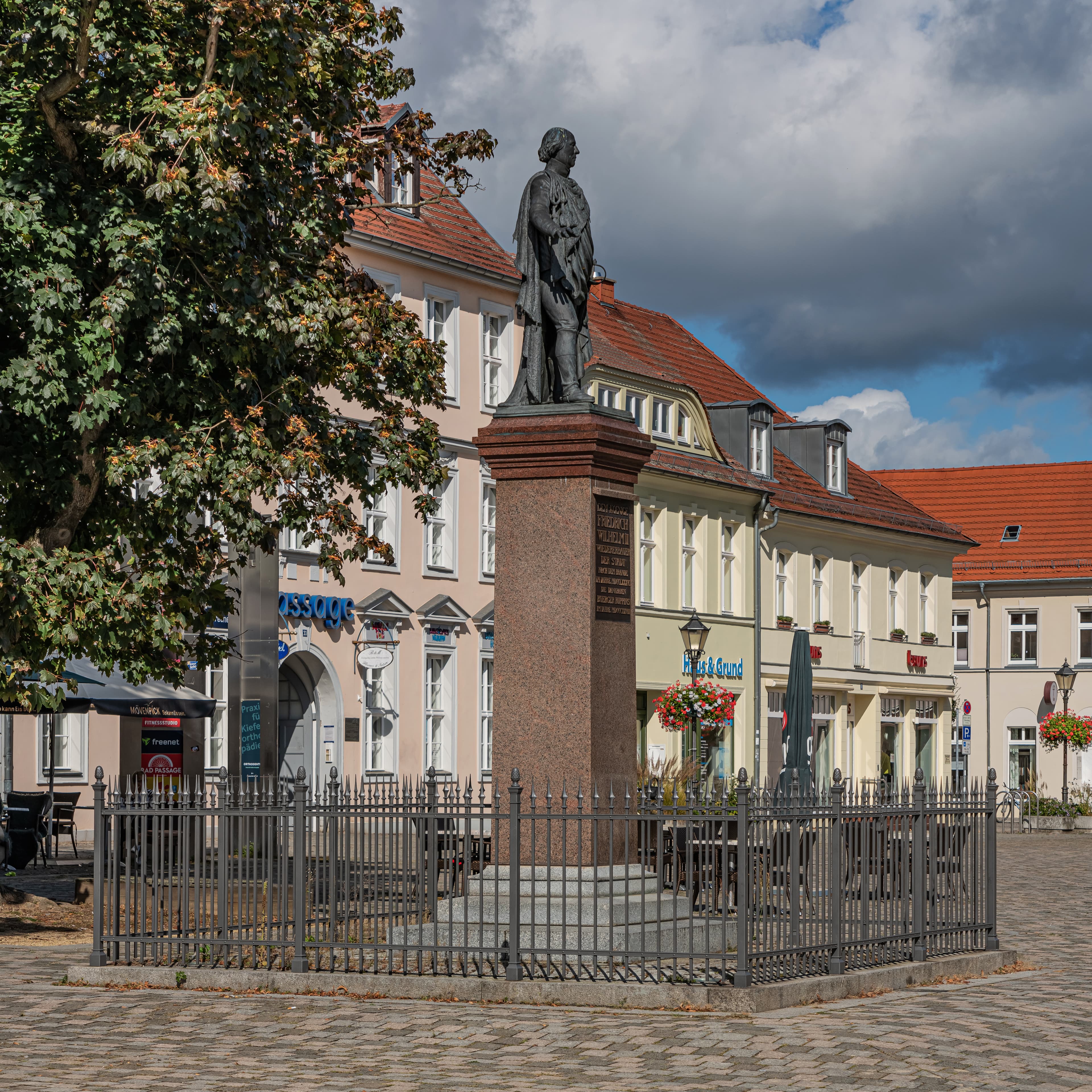 Friedrich Wilhelm II.-Statue