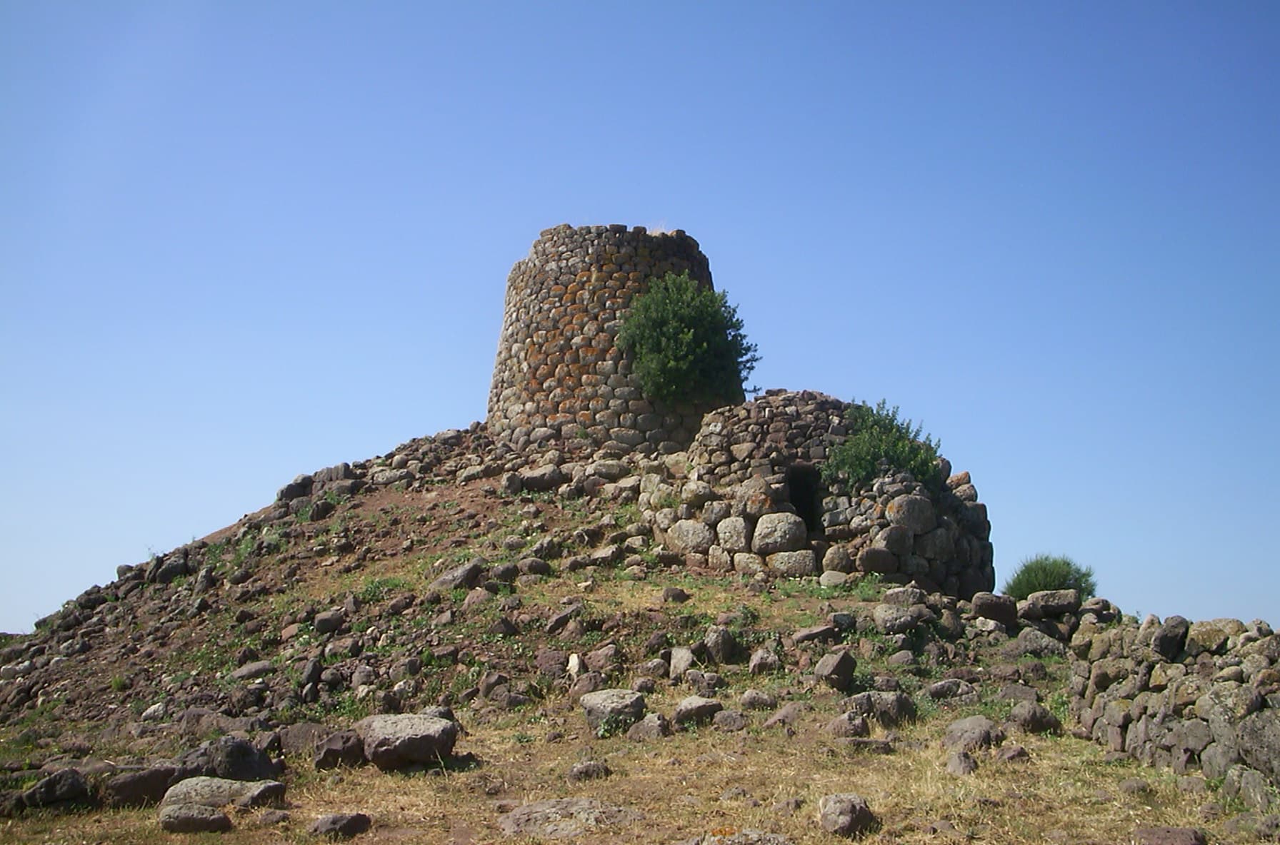 nuraghe Nuraddeo