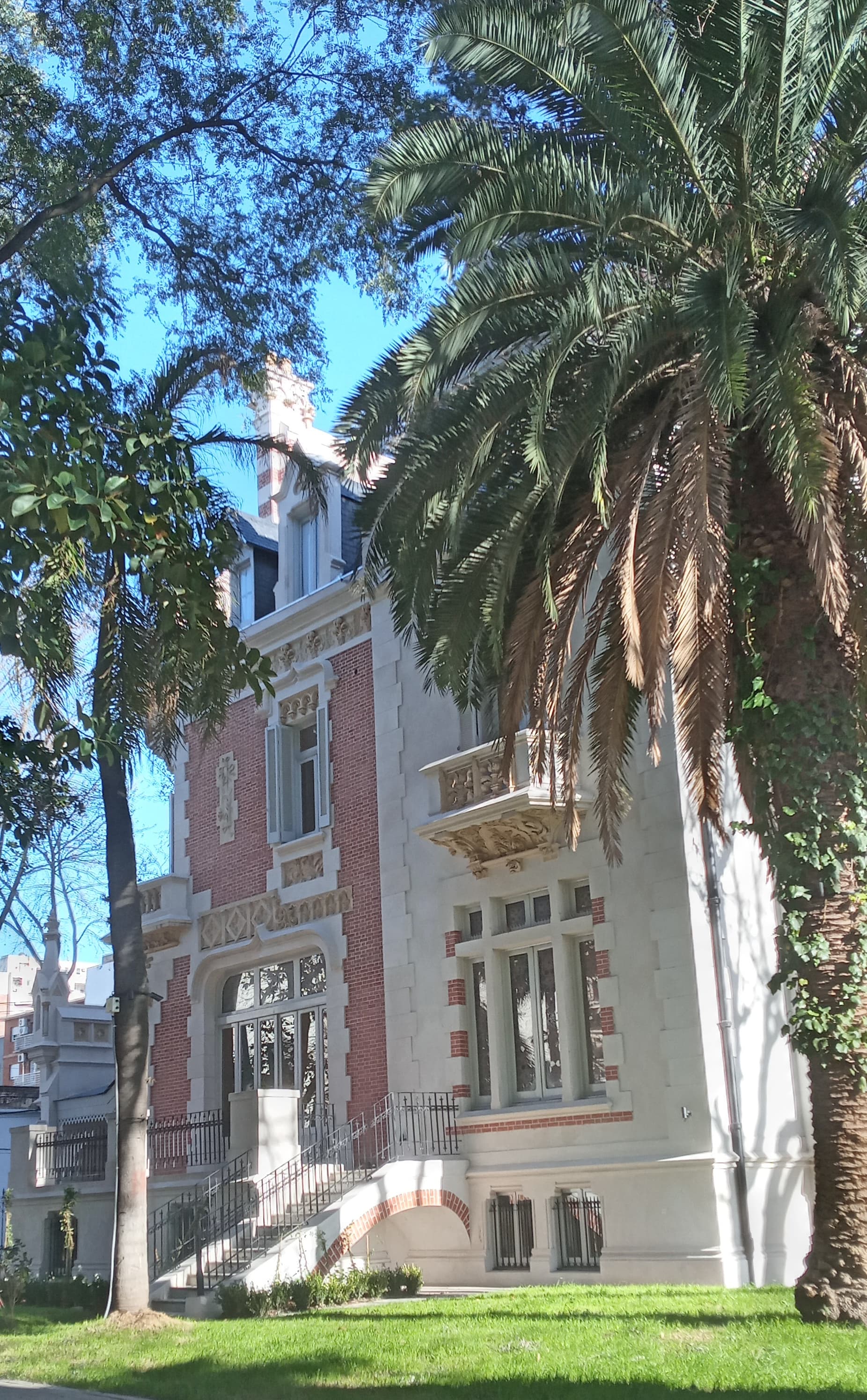 Otamendi Belgrano Palace