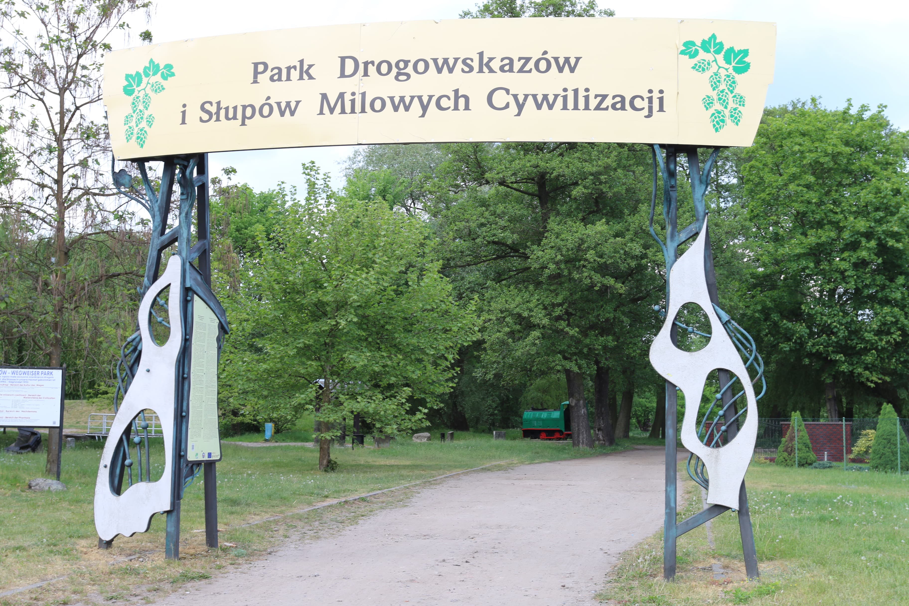 Park Drogowskazów i Słupów Milowych Cywilizacji w Witnicy