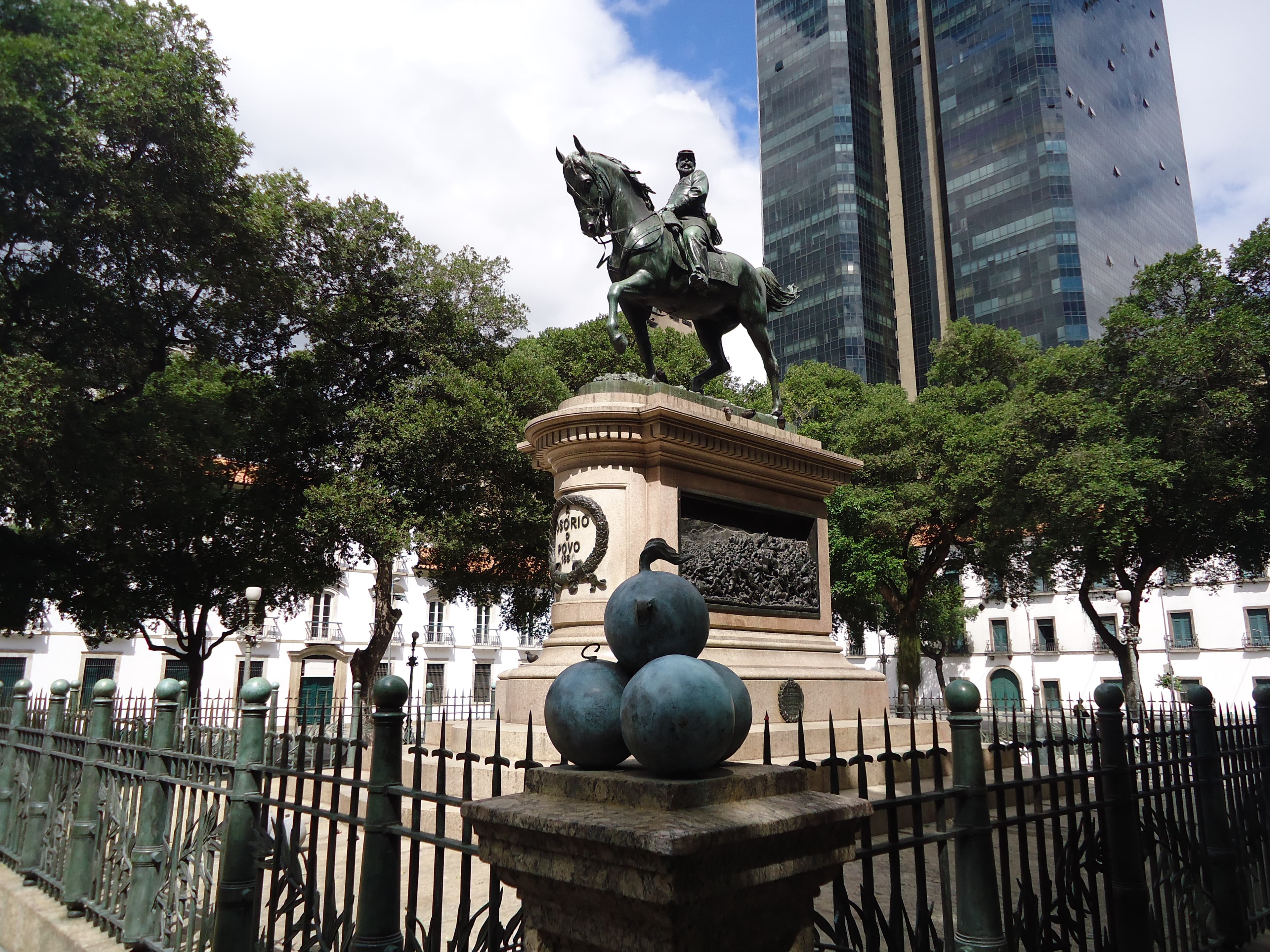 General Osorio statue