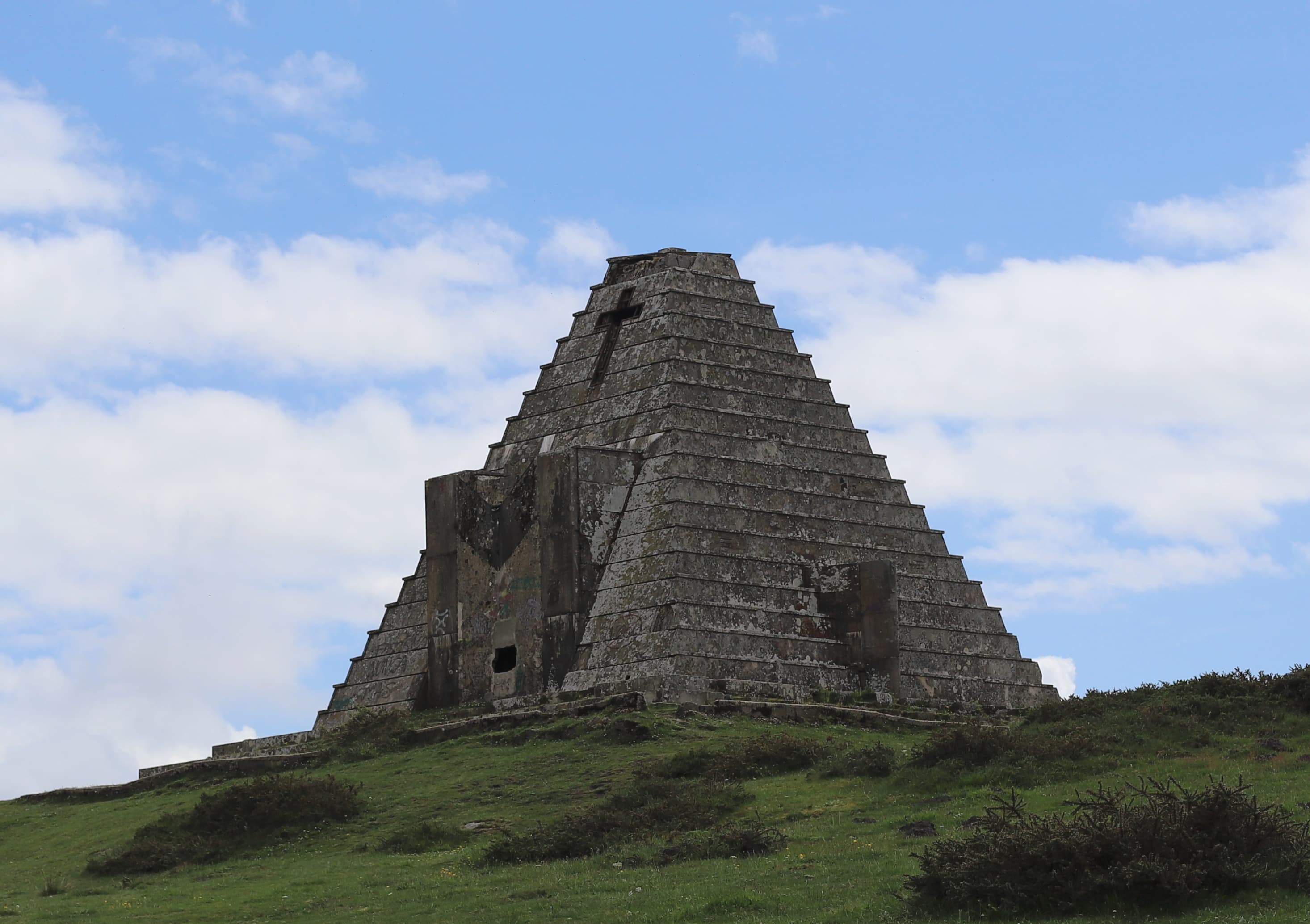Pyramid of Puerto del Escudo