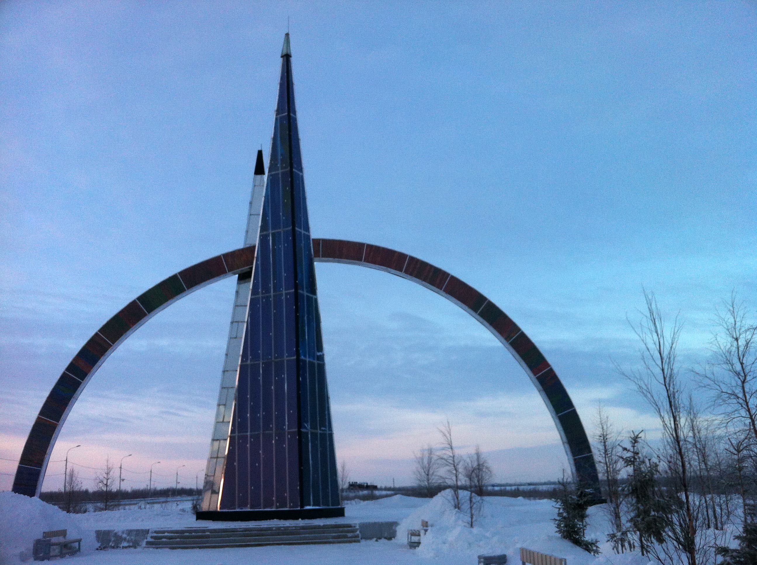Polar circle monument