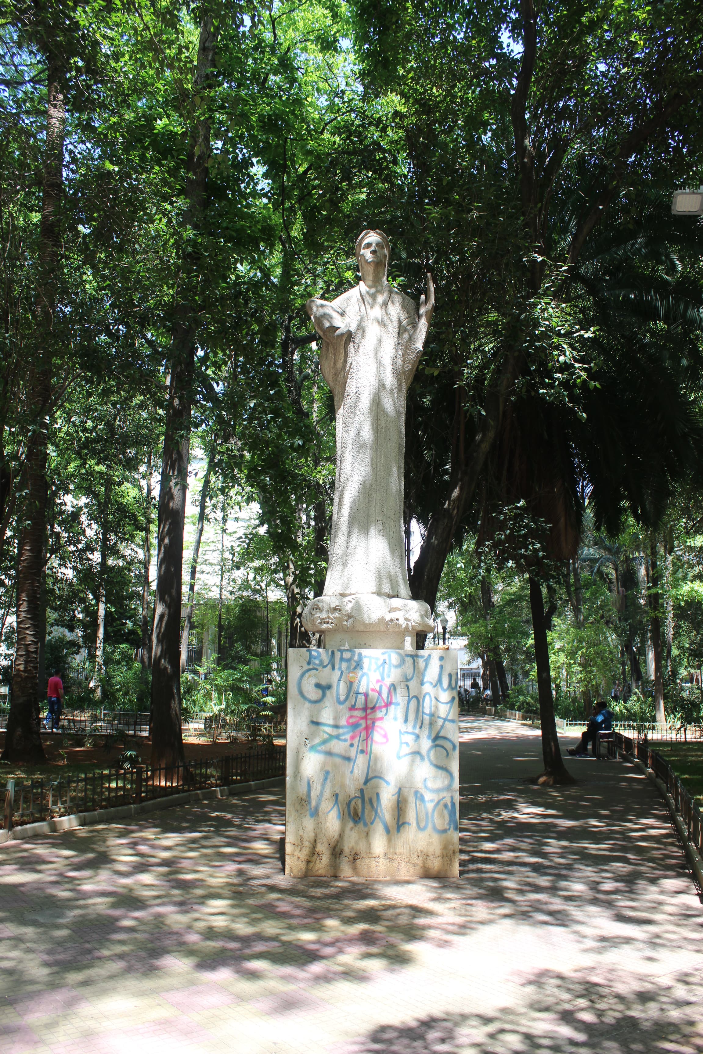 Dante Statue