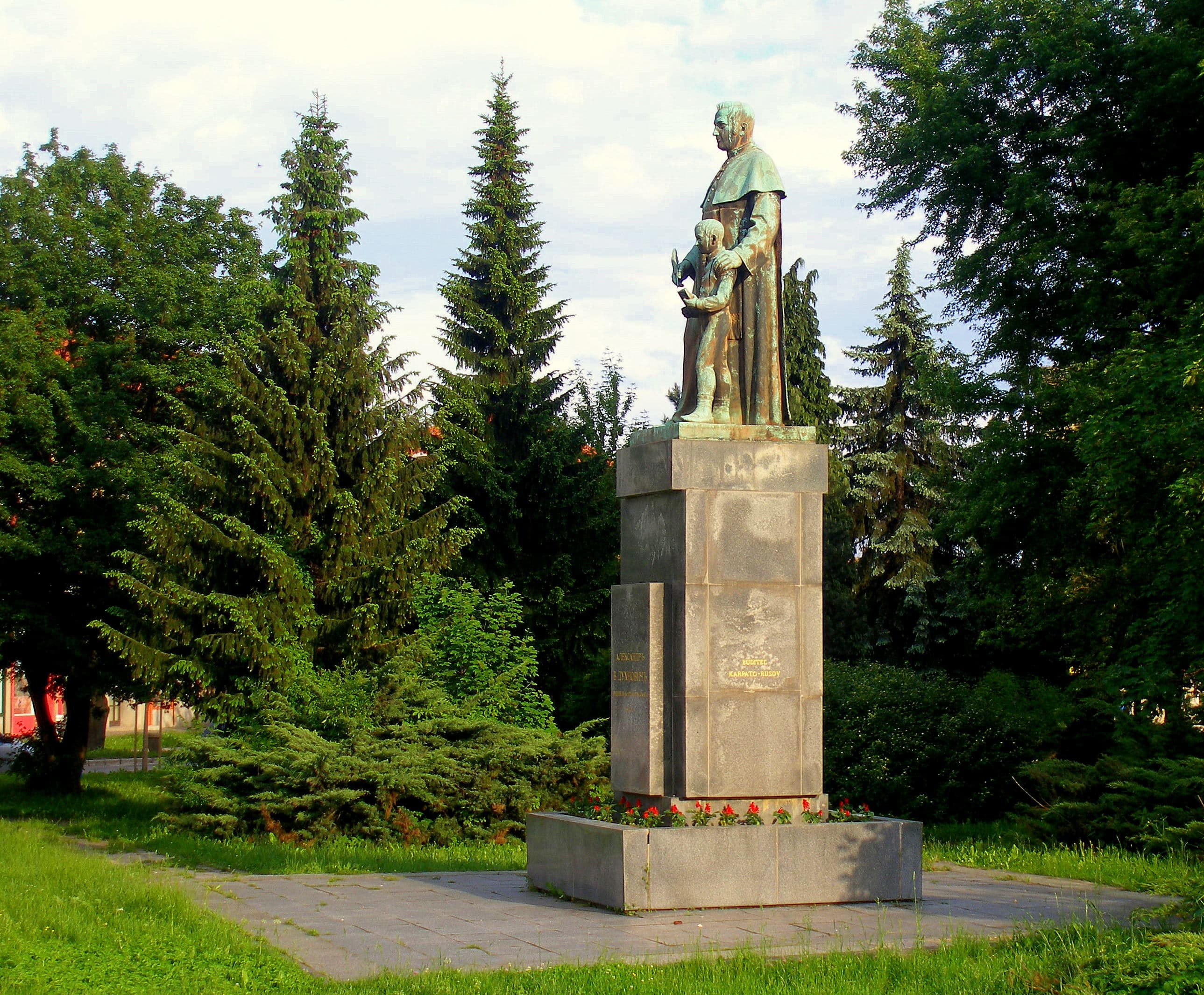 Statue of Alexander Duchnovič