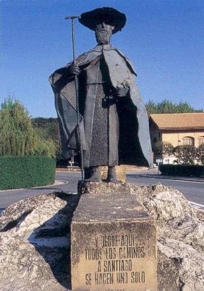 Monument to the Pilgrim of Puente la Reina