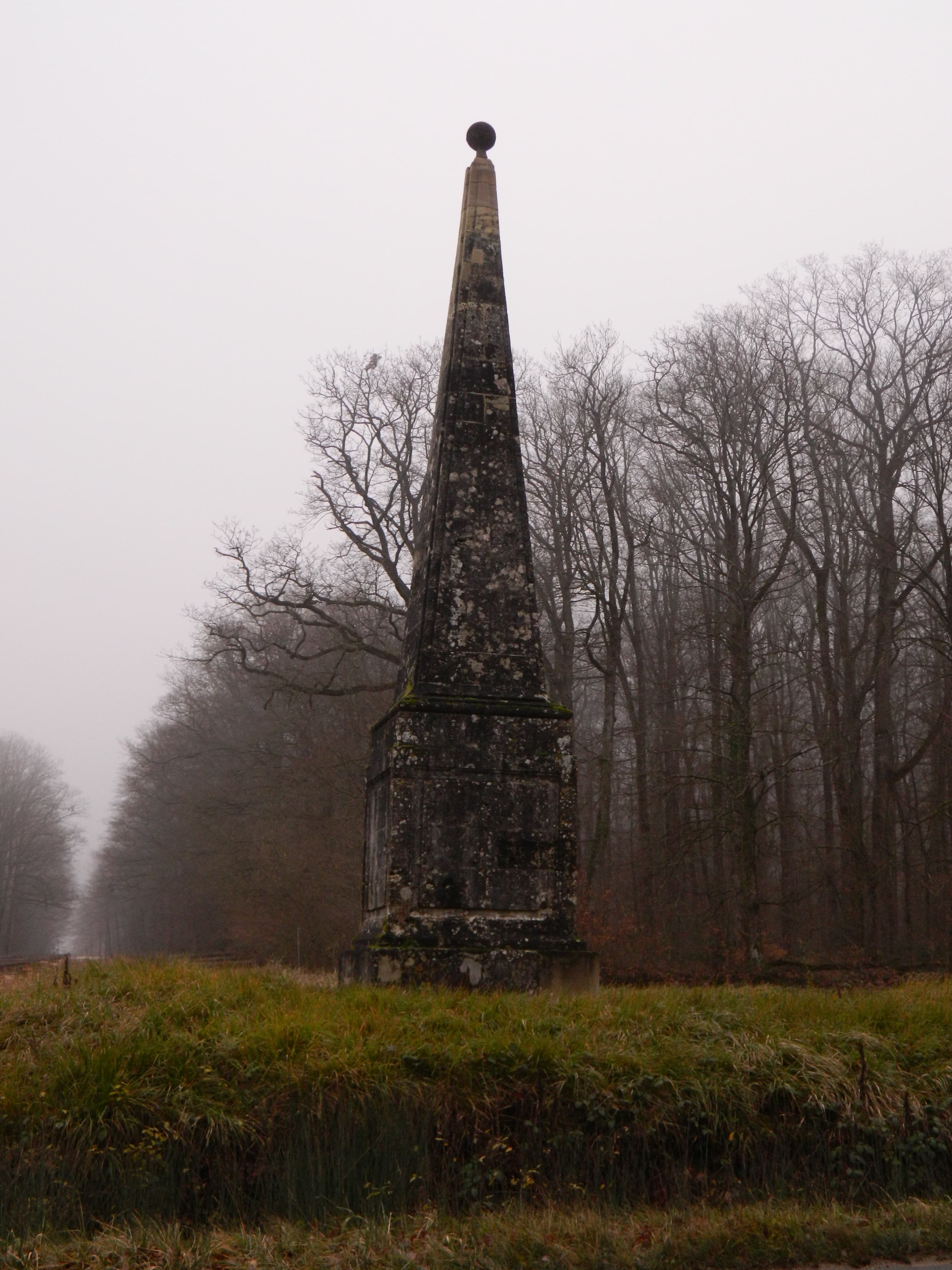 Pyramide de Montaigu