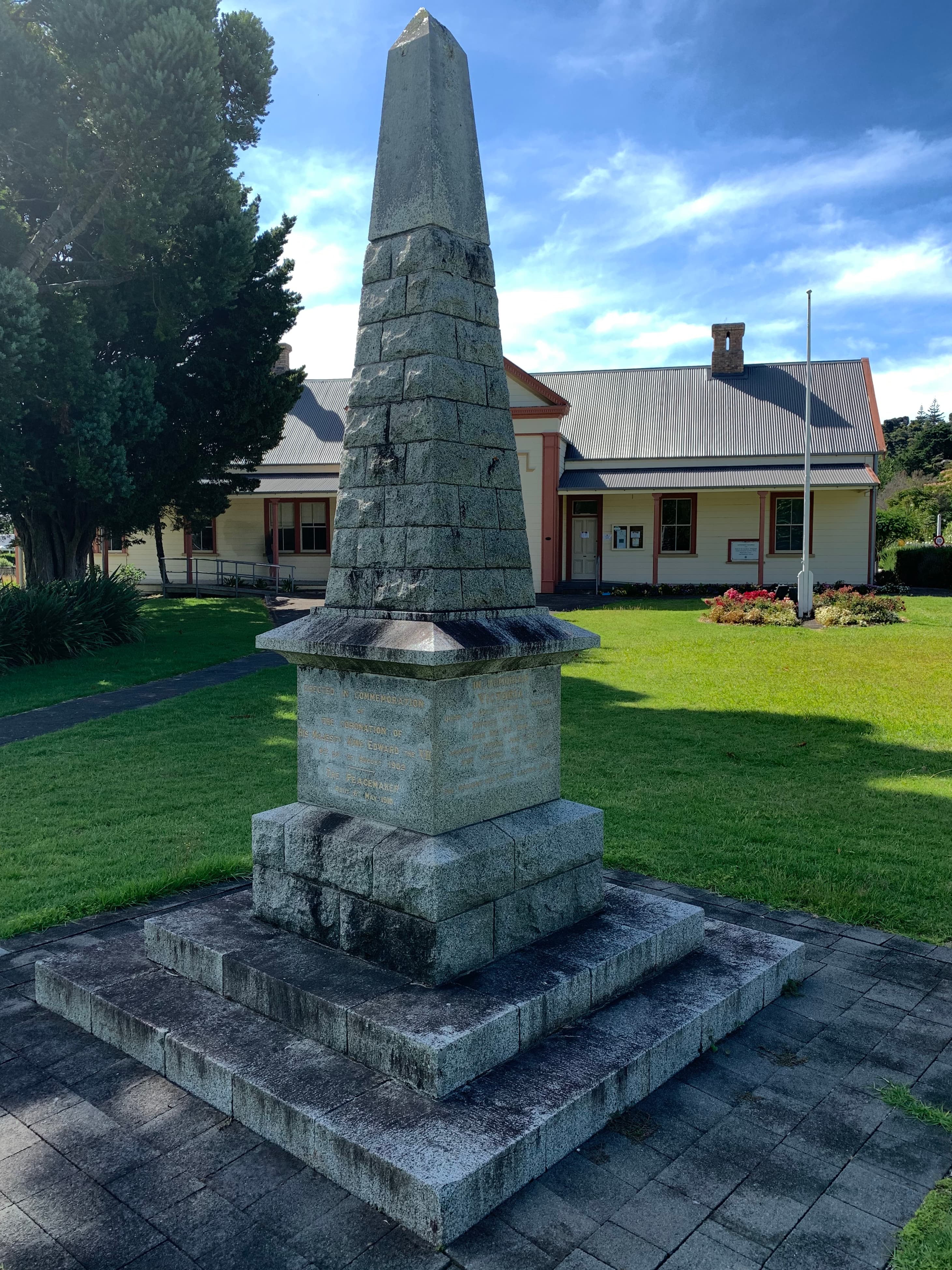 Queen Victoria Monument