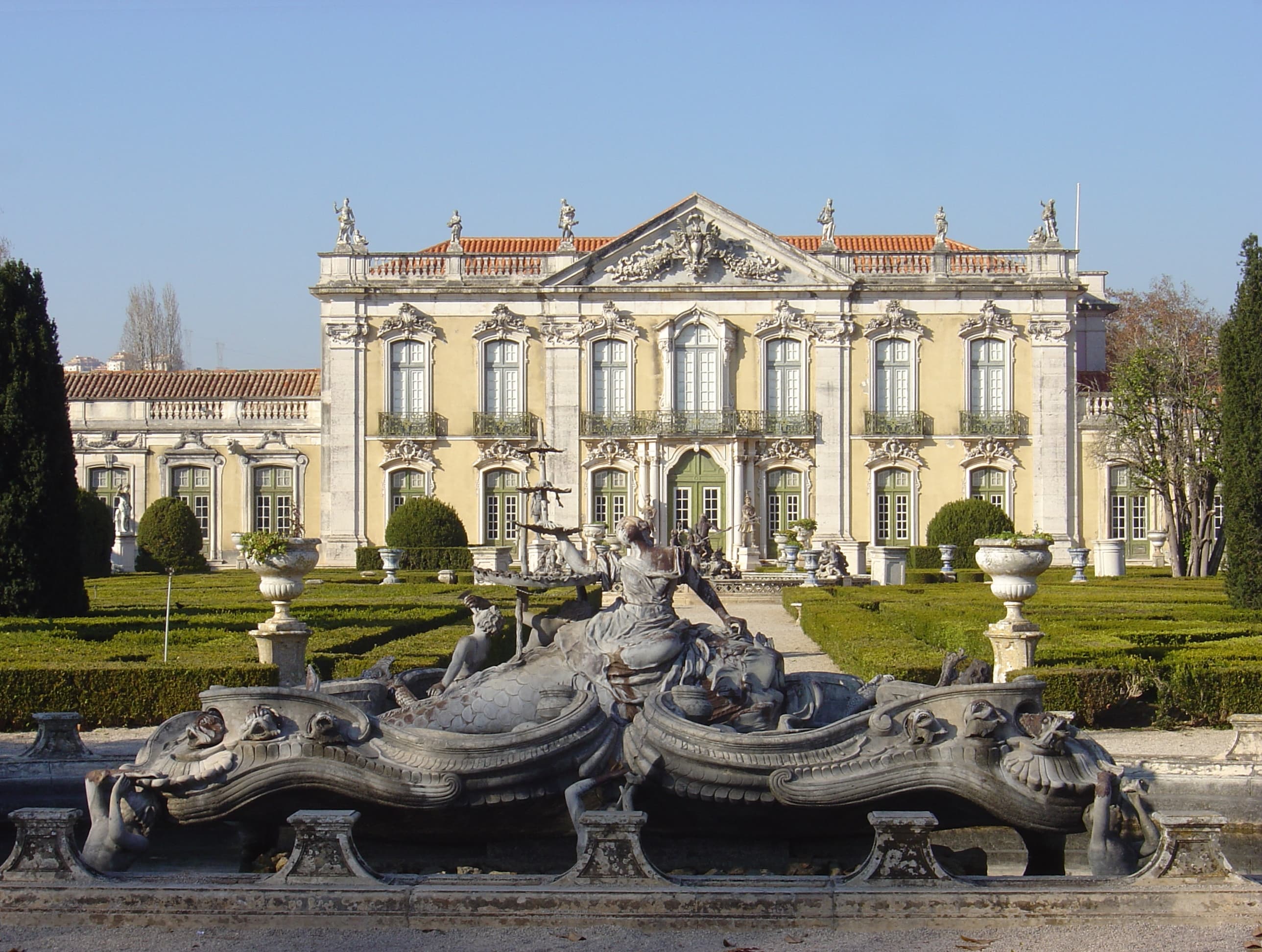 Queluz