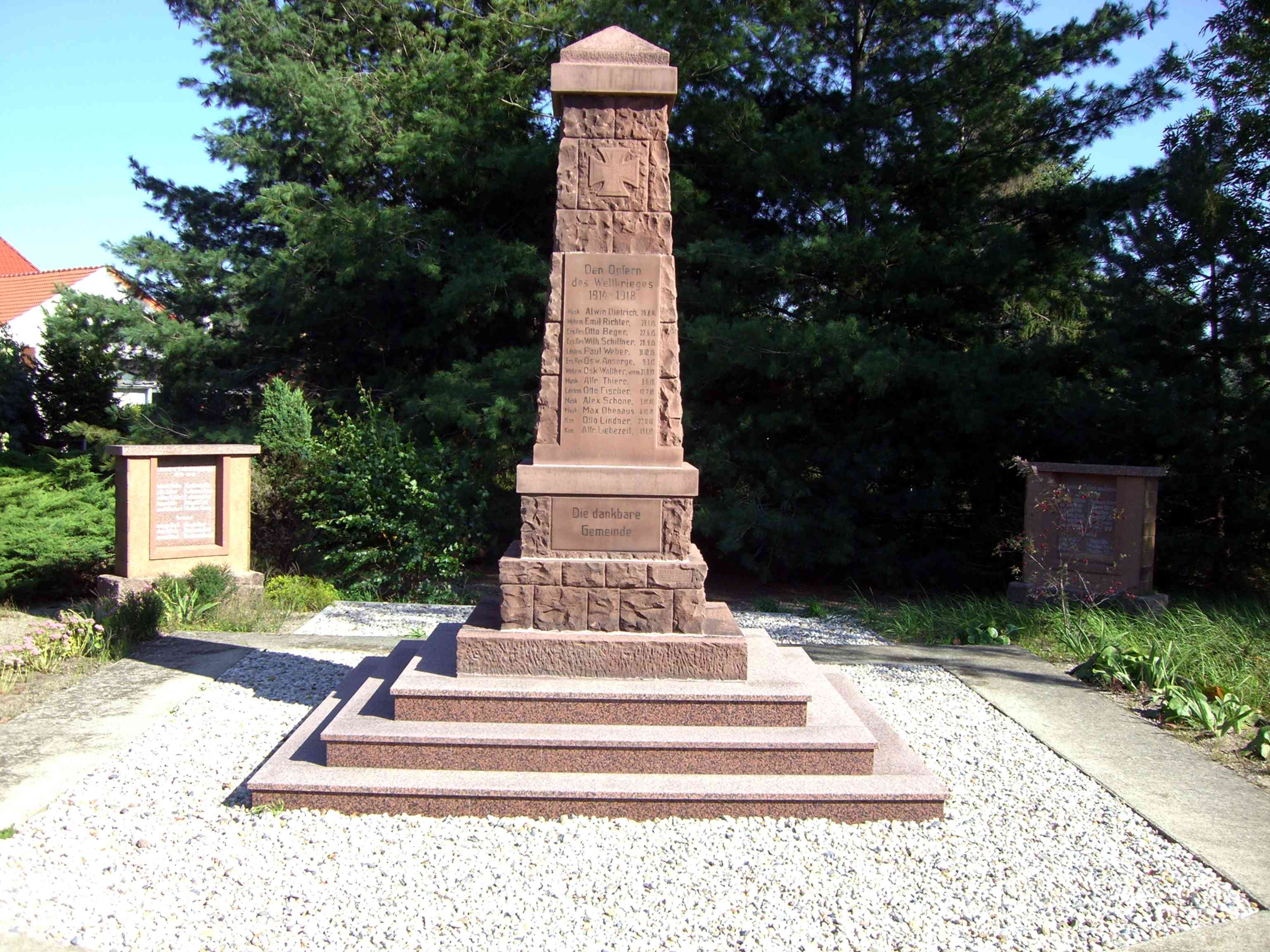 Reichenhain war memorial