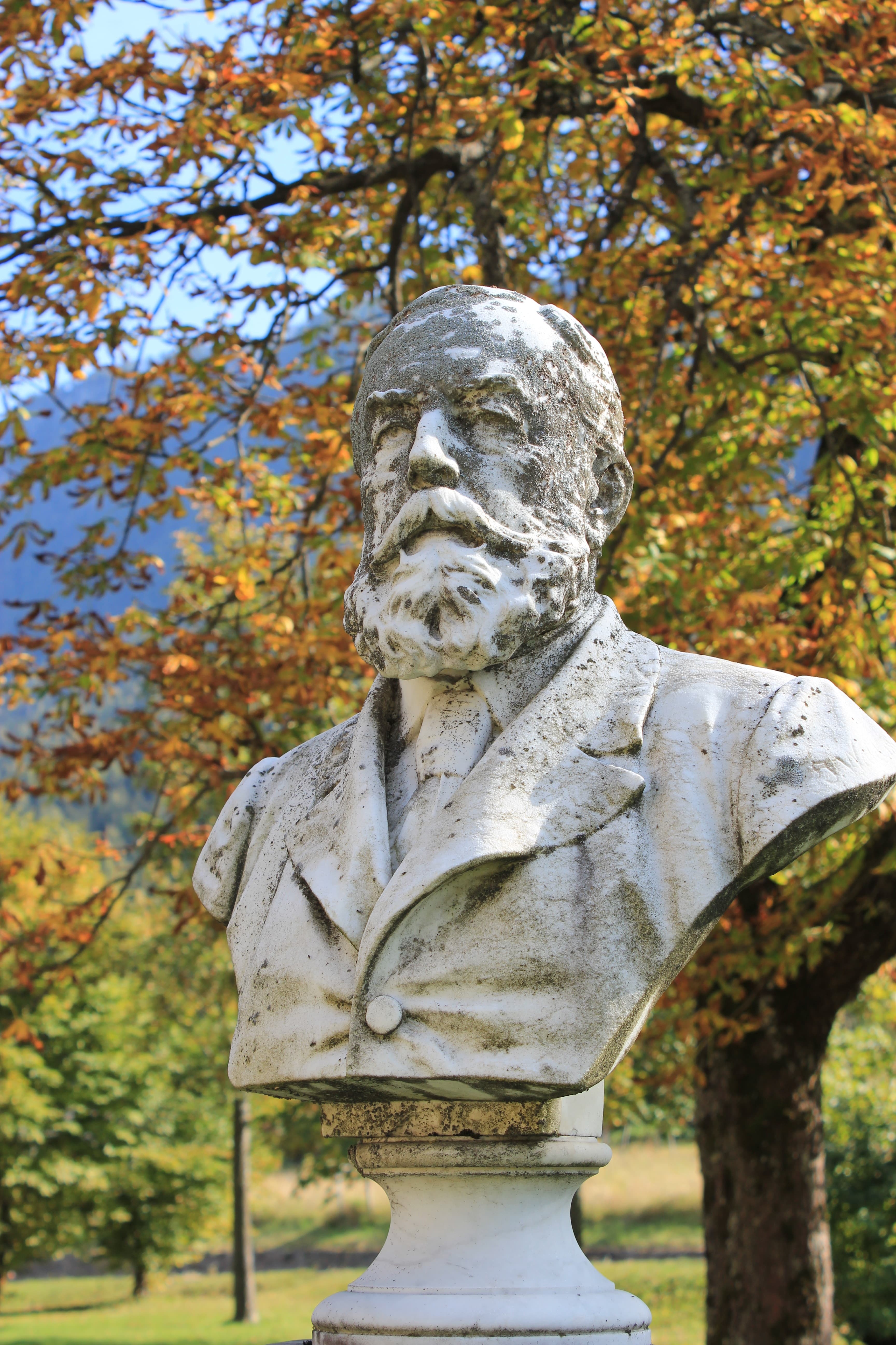 Romuald-Holenia-Denkmal